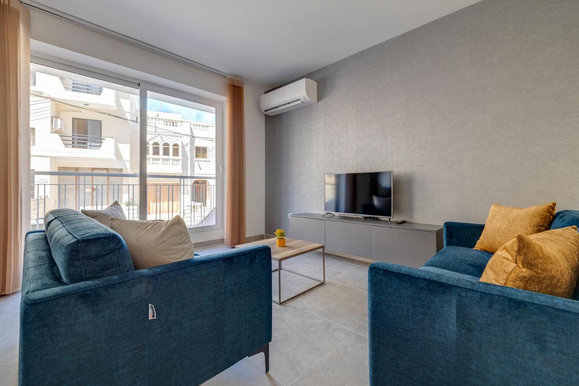Urban Oasis 3BR Duplex in a Prime Location view 2