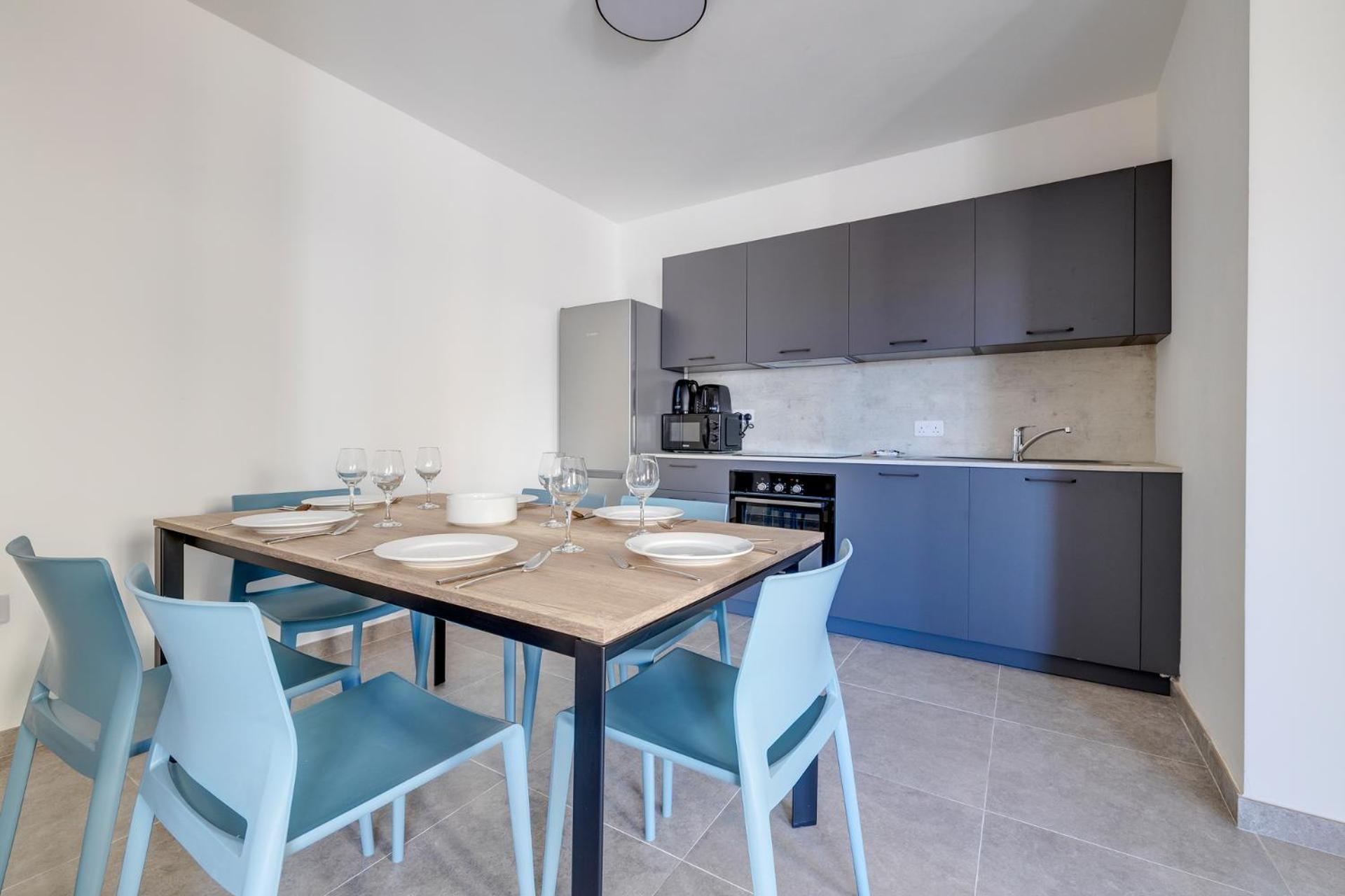 Urban Oasis 3BR Duplex in a Prime Location view 3