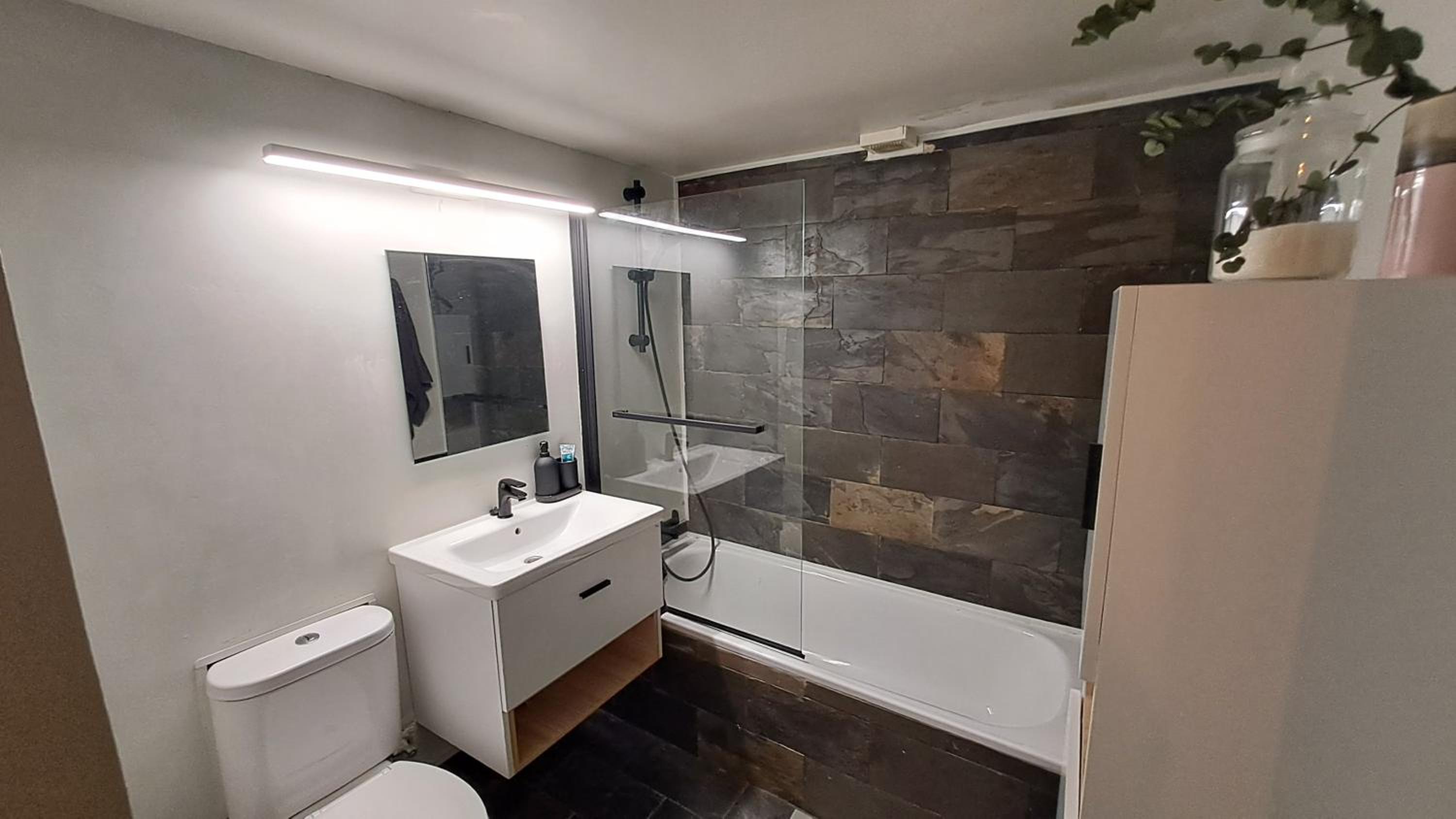 Calming Mountain View Apt with Balcony & Free Parking near Kakopetria