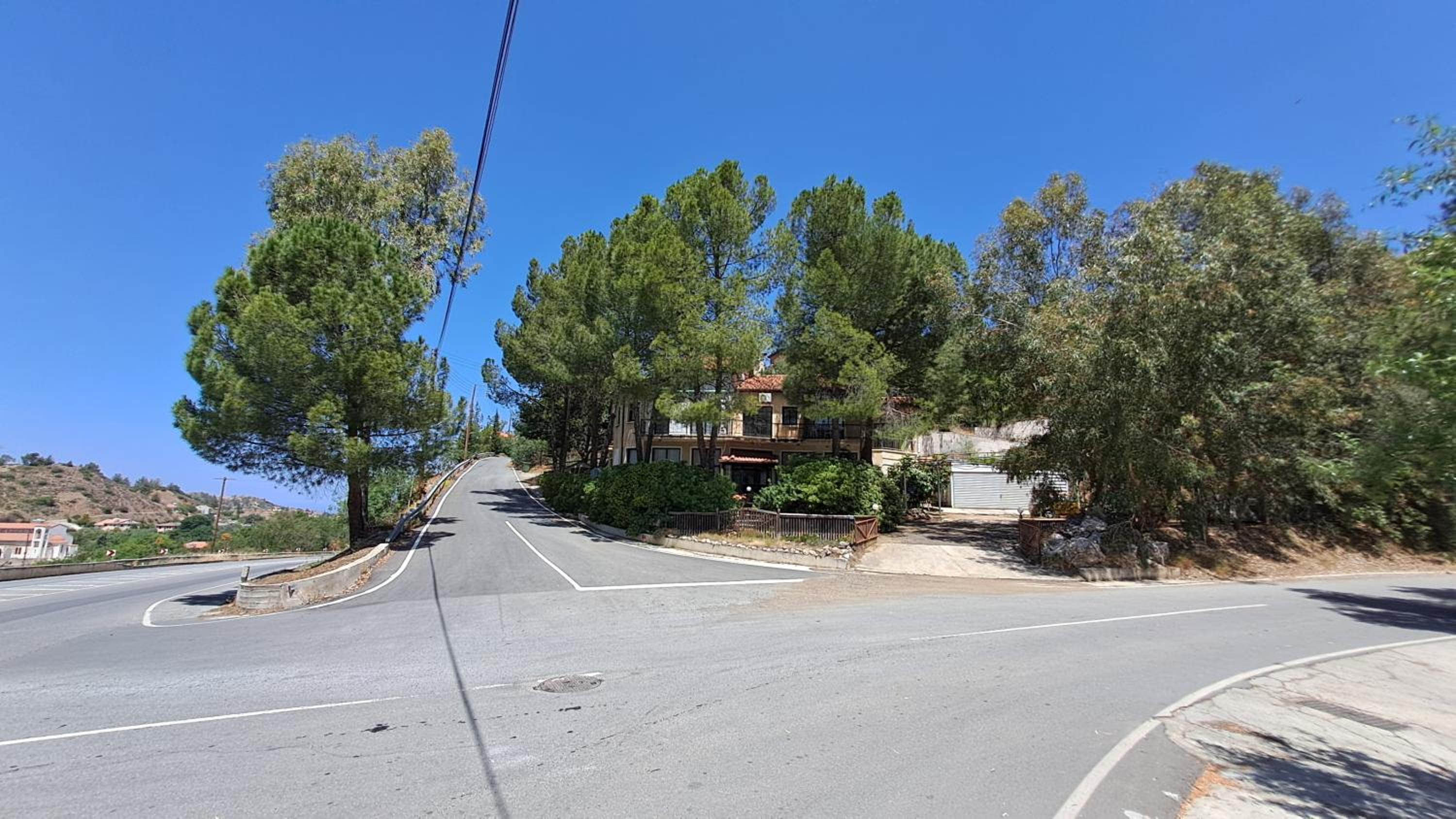 Calming Mountain View Apt with Balcony & Free Parking near Kakopetria