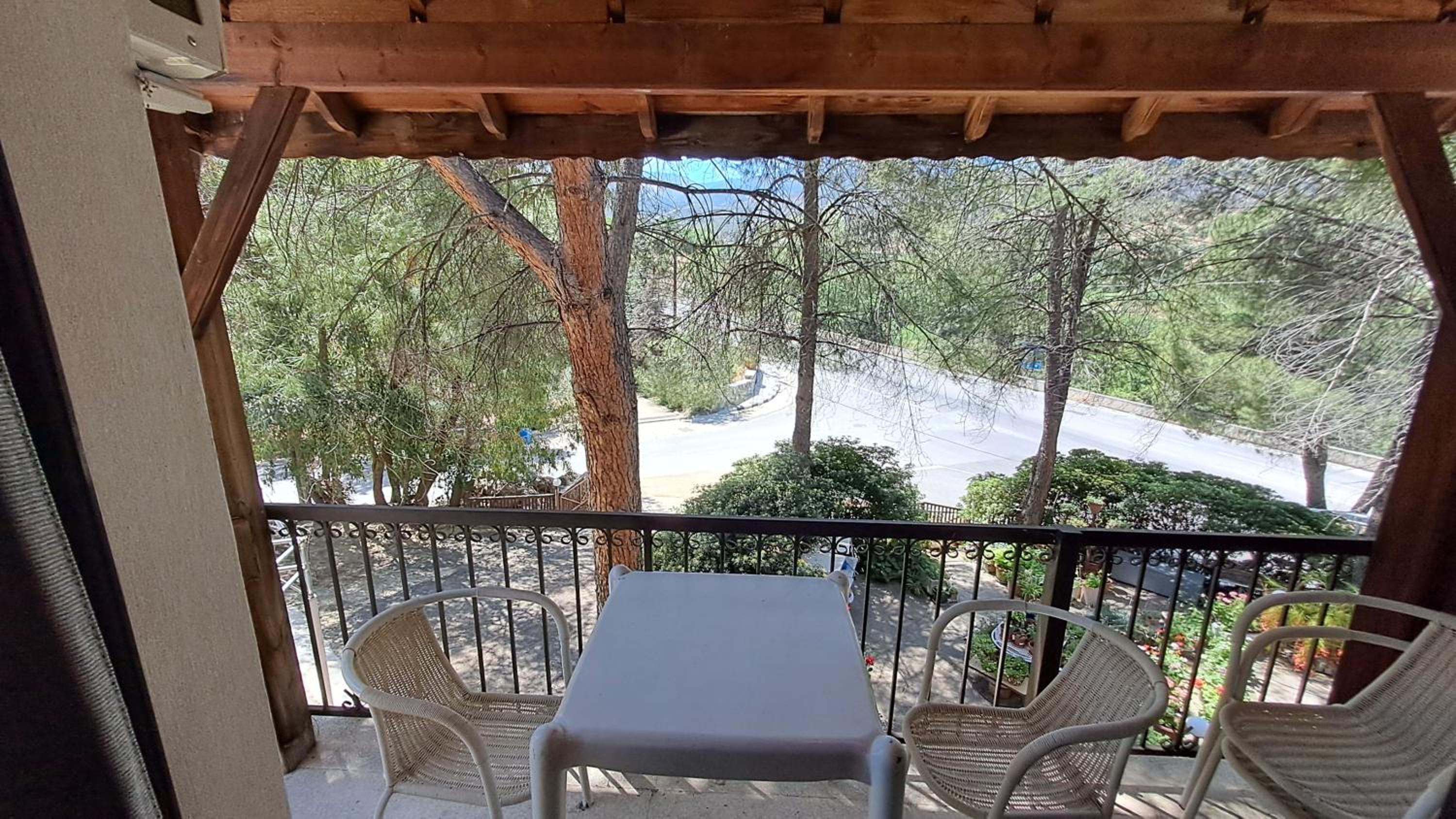 Calming Mountain View Apt with Balcony & Free Parking near Kakopetria
