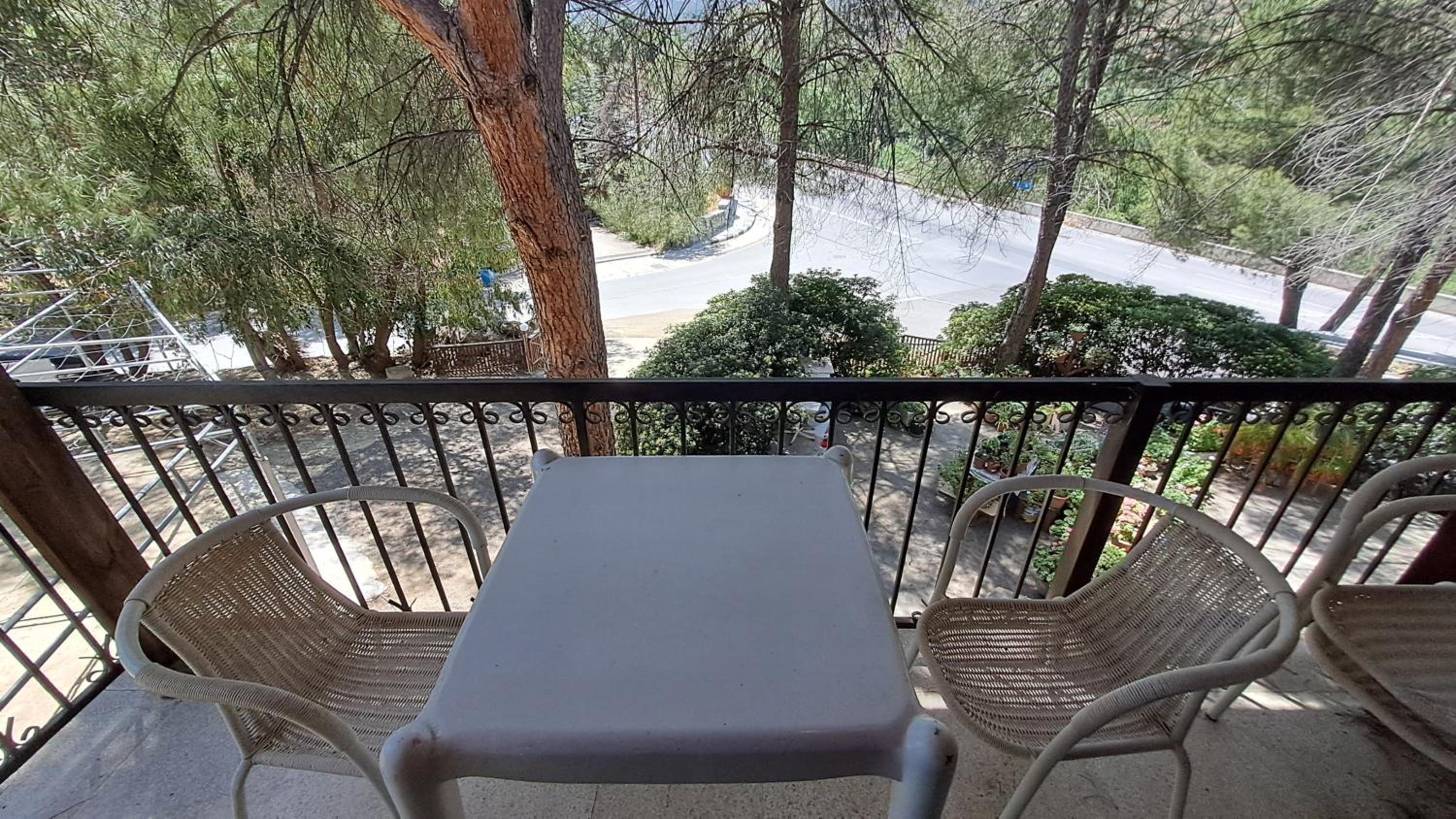 Calming Mountain View Apt with Balcony & Free Parking near Kakopetria