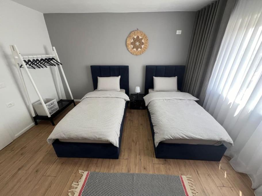 Modern apt near city centre