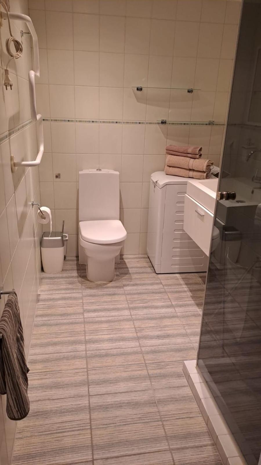 Photo 32