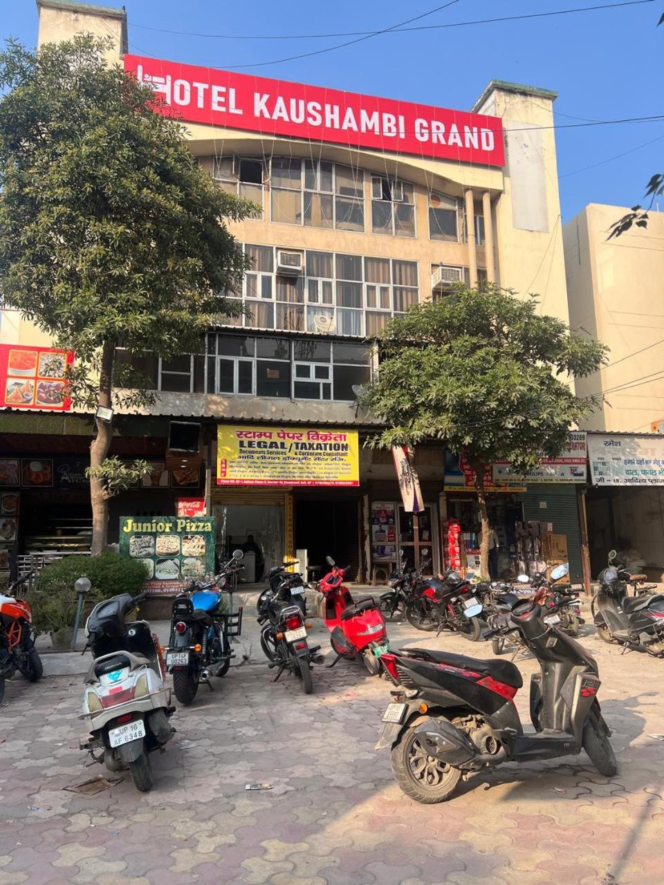 Hotel Kaushambi Grand