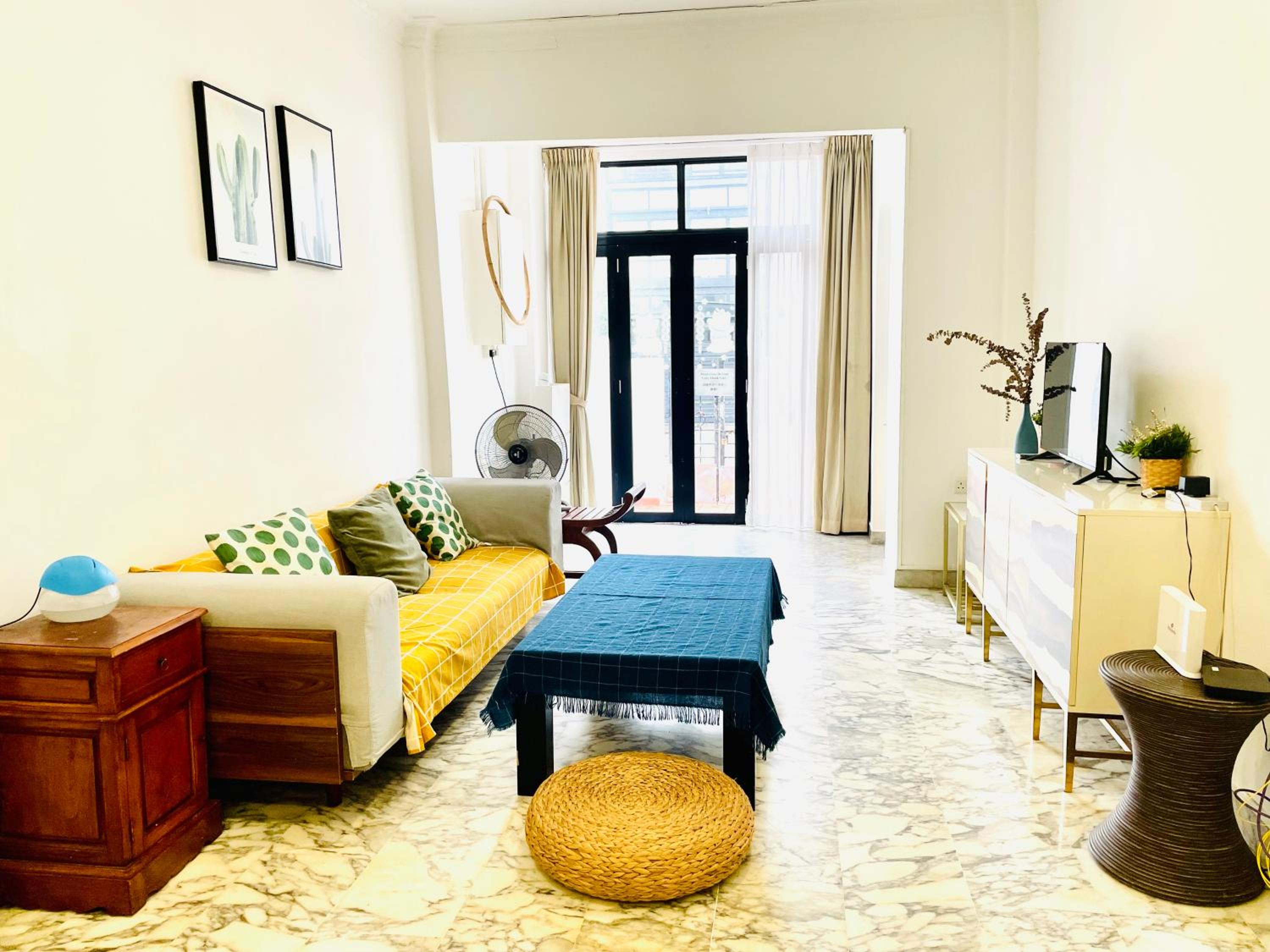 Convenient Rare house in central city