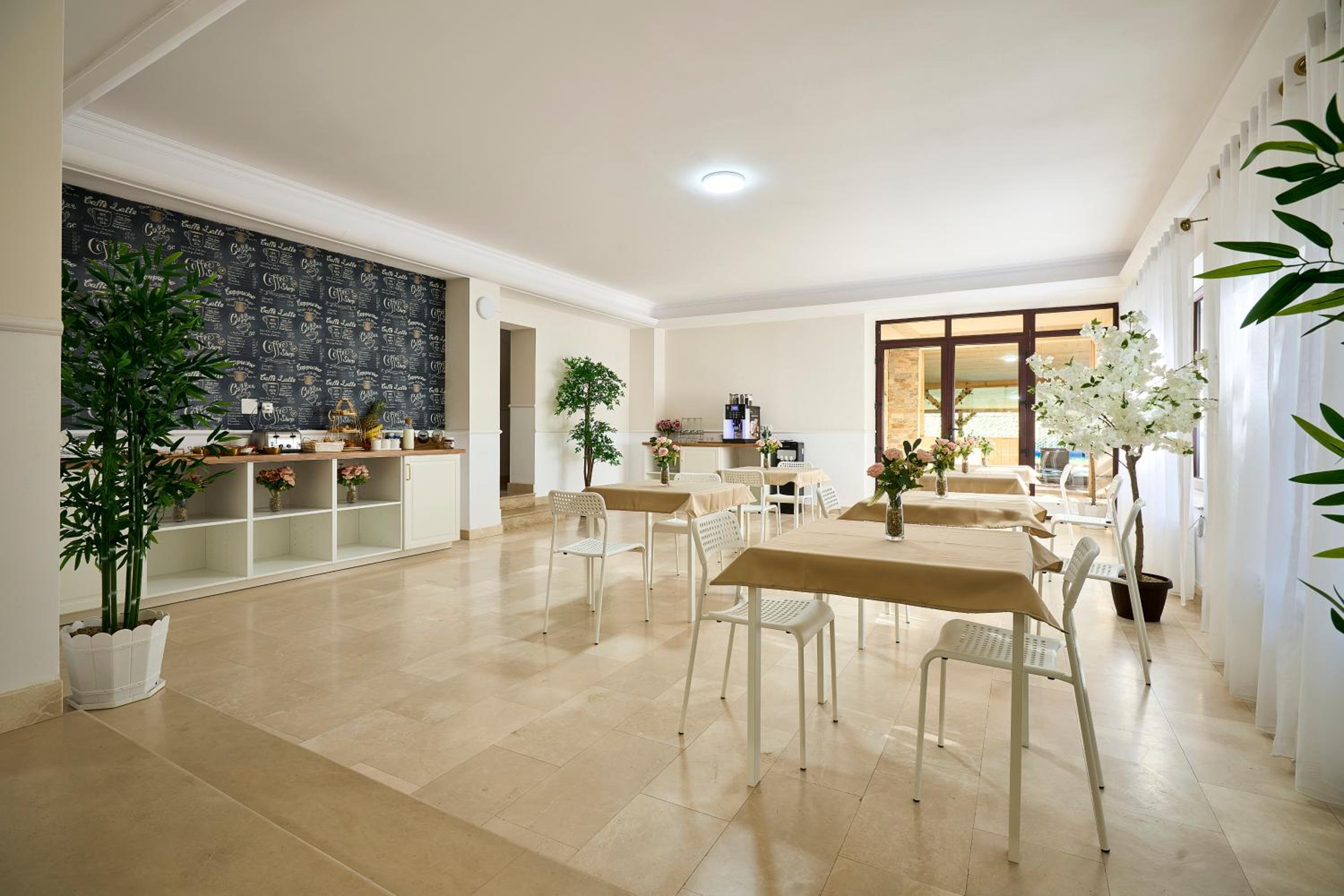 Therme Airport Resort