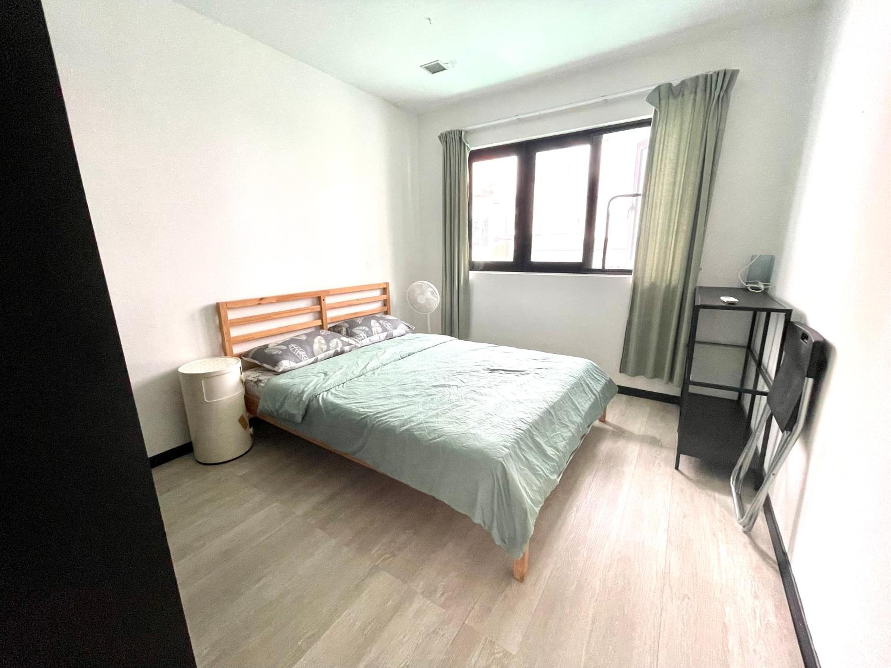 Convenient Rare house in central city