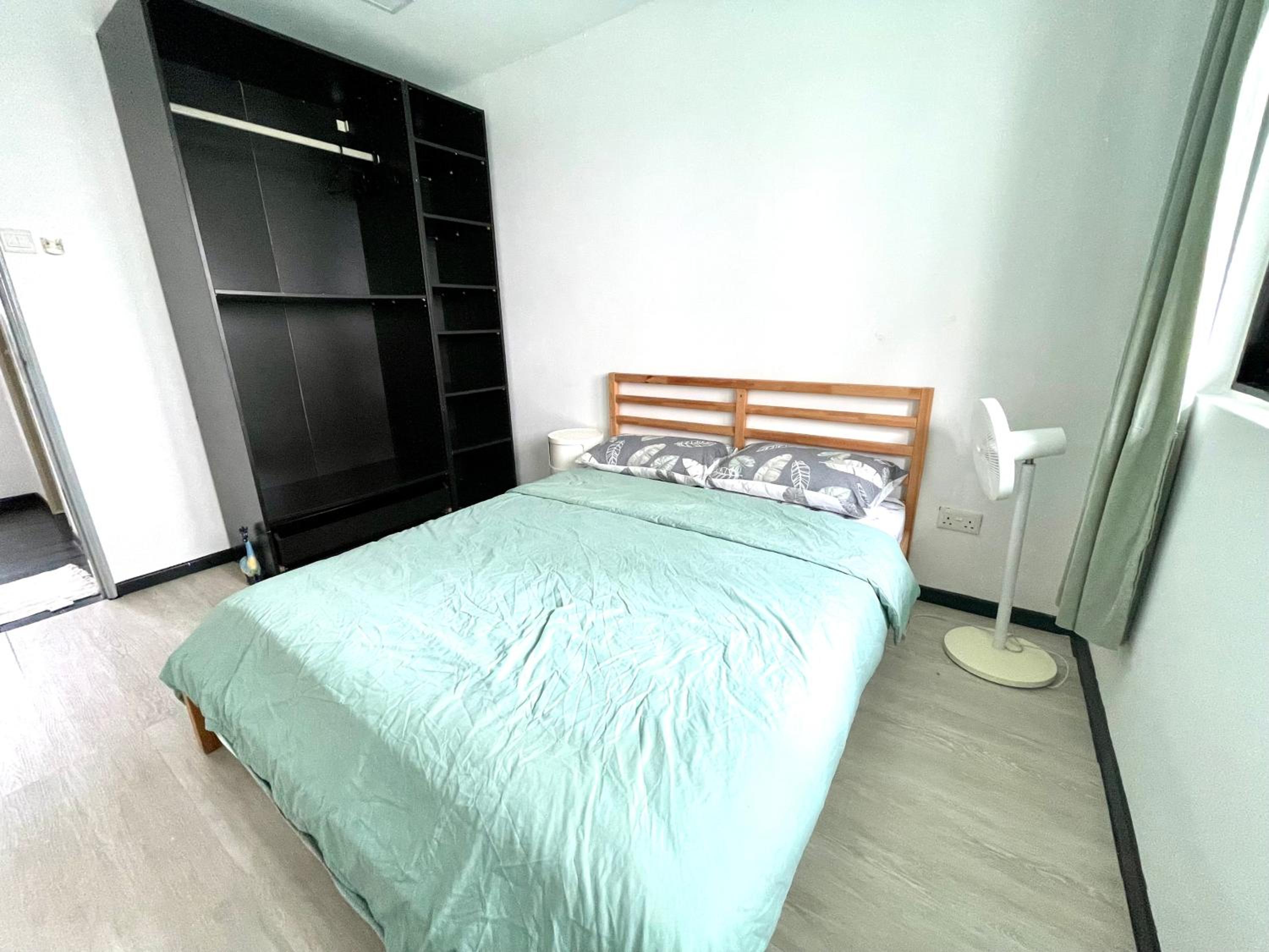 Convenient Rare house in central city