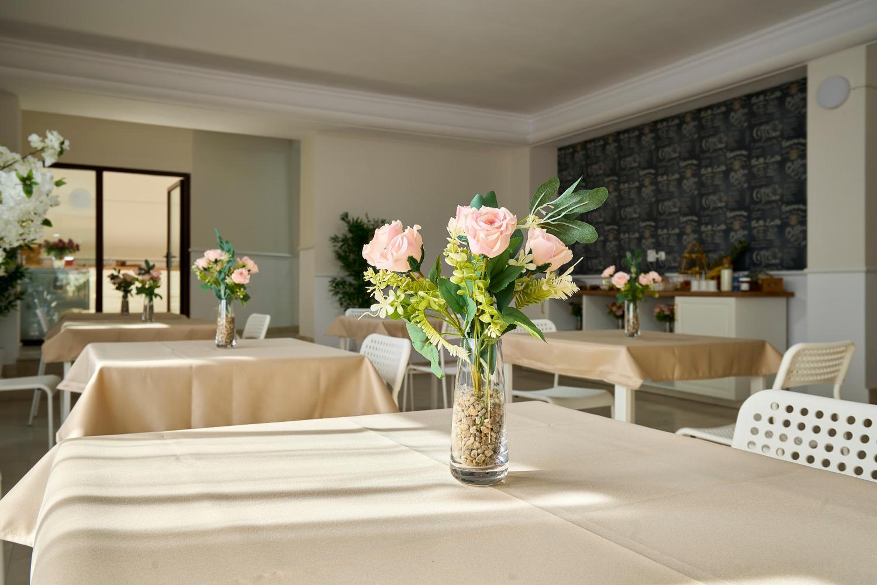 Therme Airport Resort