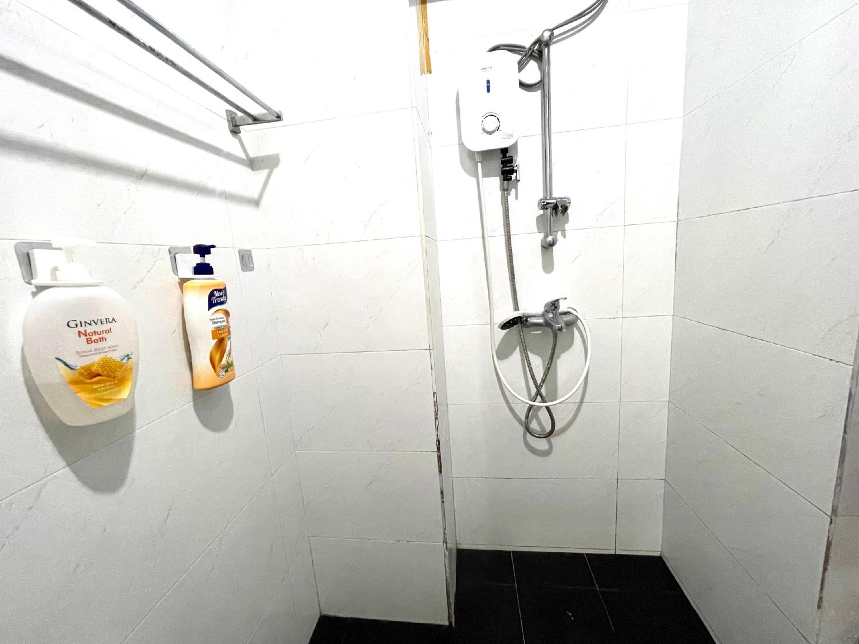 Convenient Rare house in central city