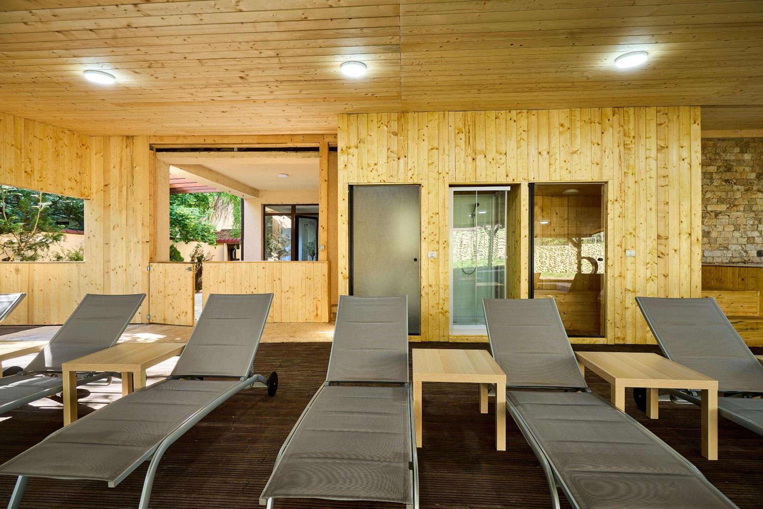 Therme Airport Resort