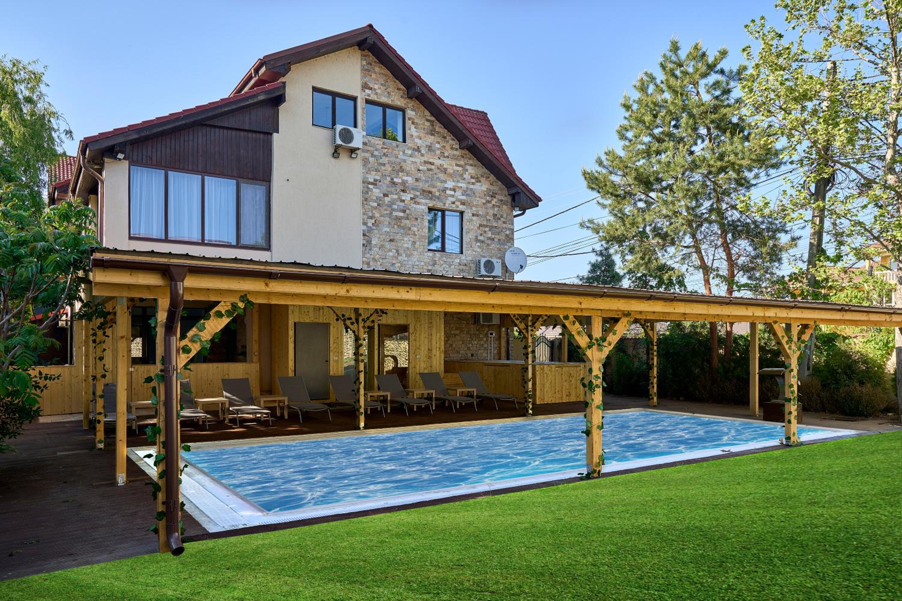 Therme Airport Resort