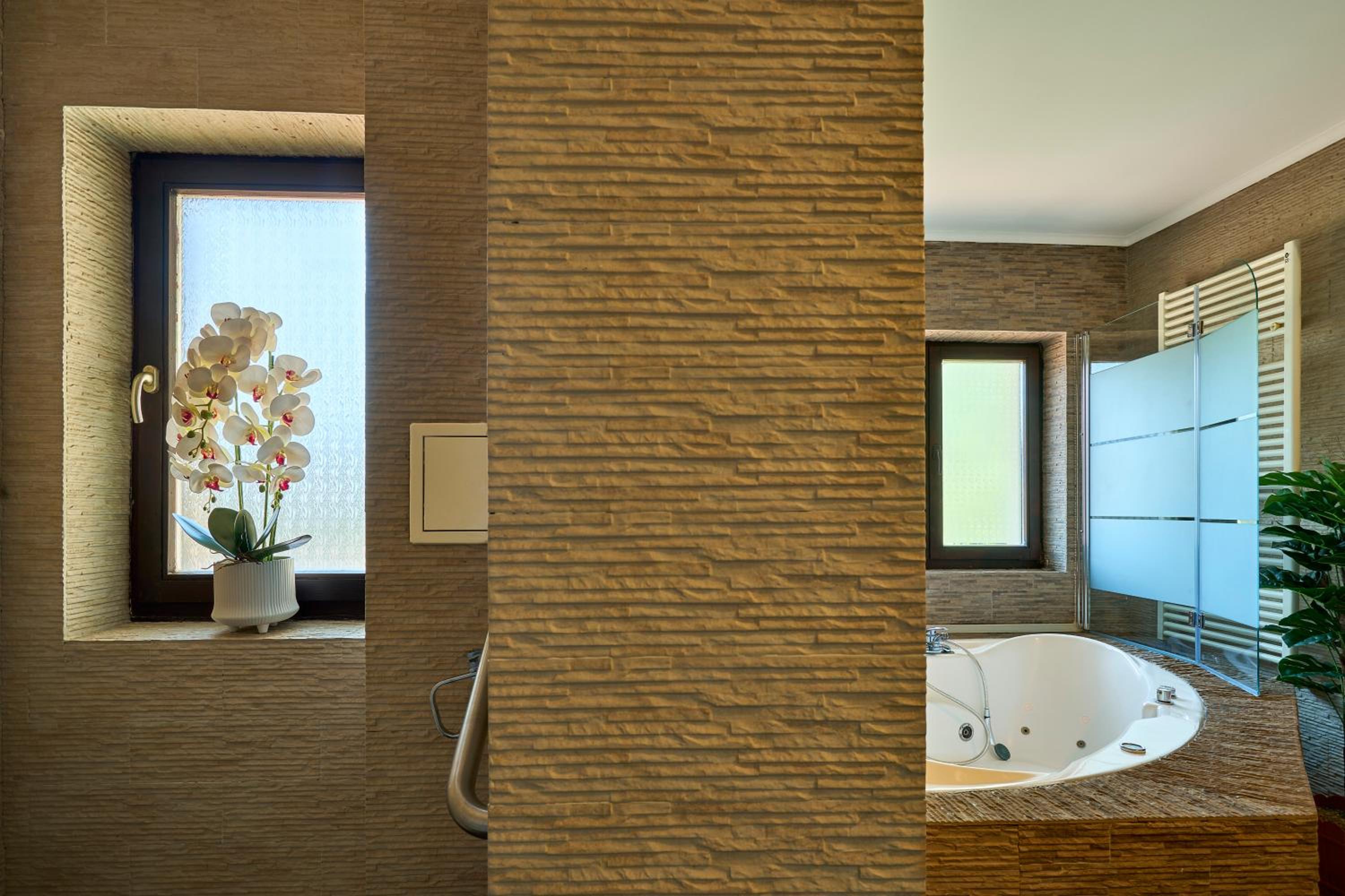 Therme Airport Resort