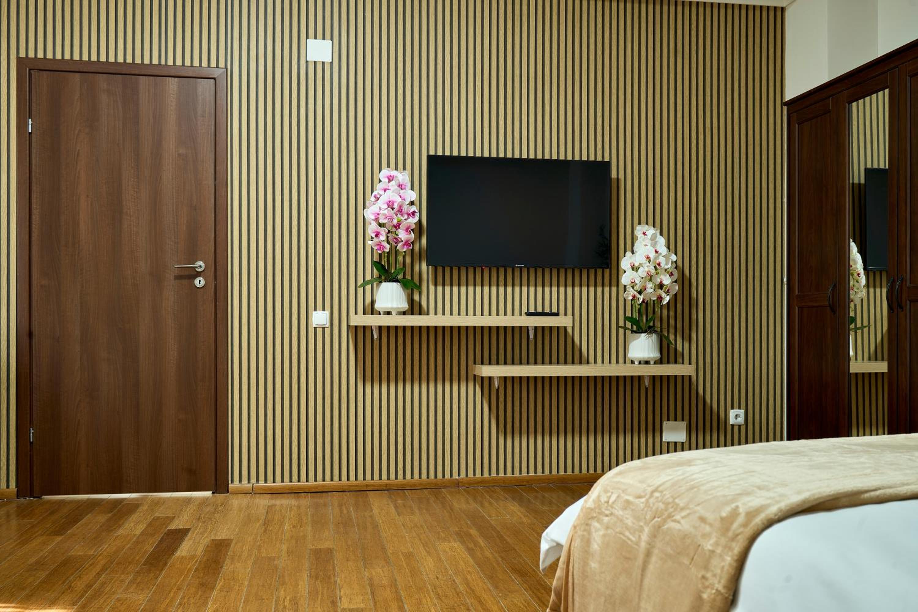 Therme Airport Resort