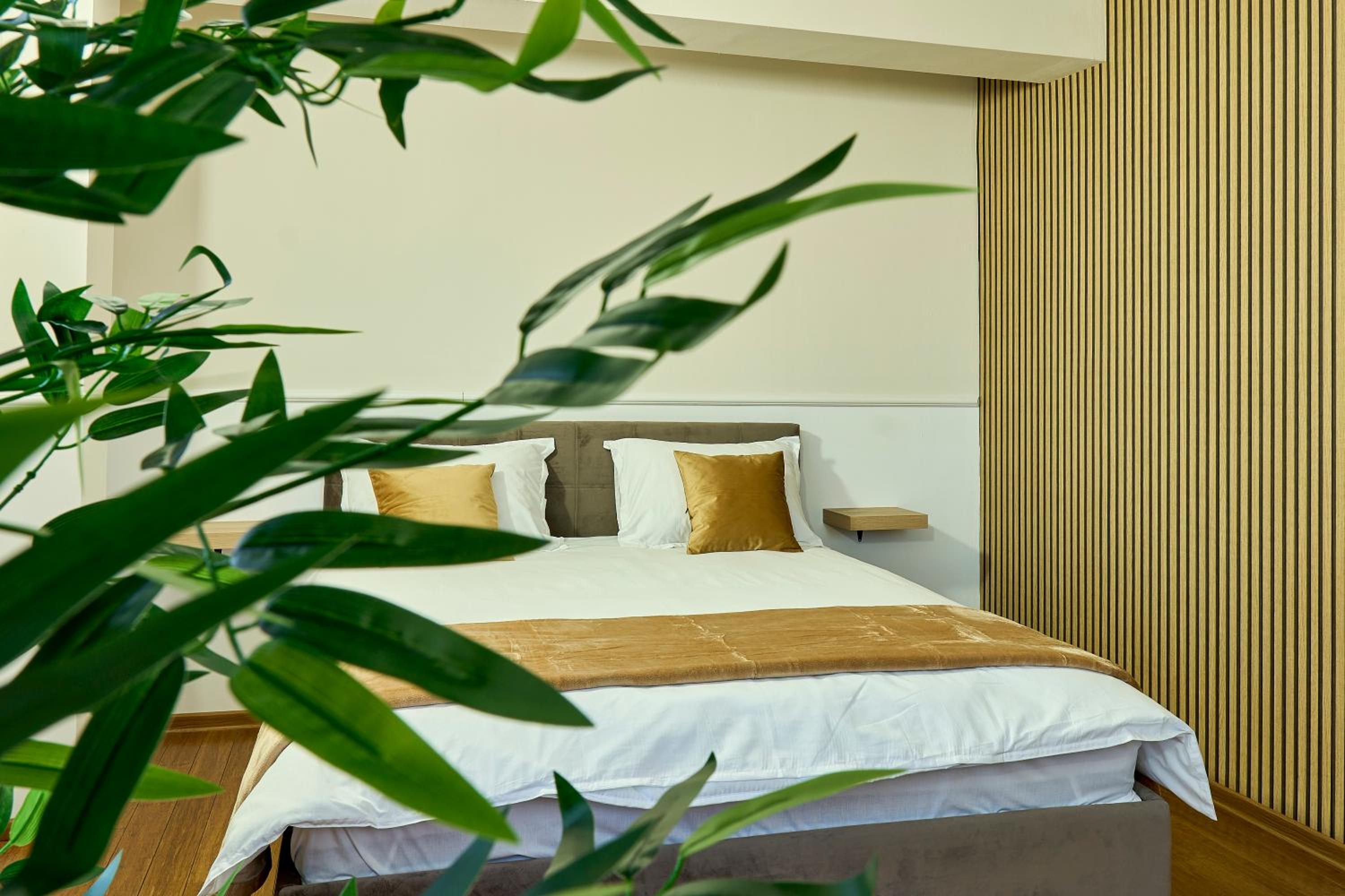 Therme Airport Resort