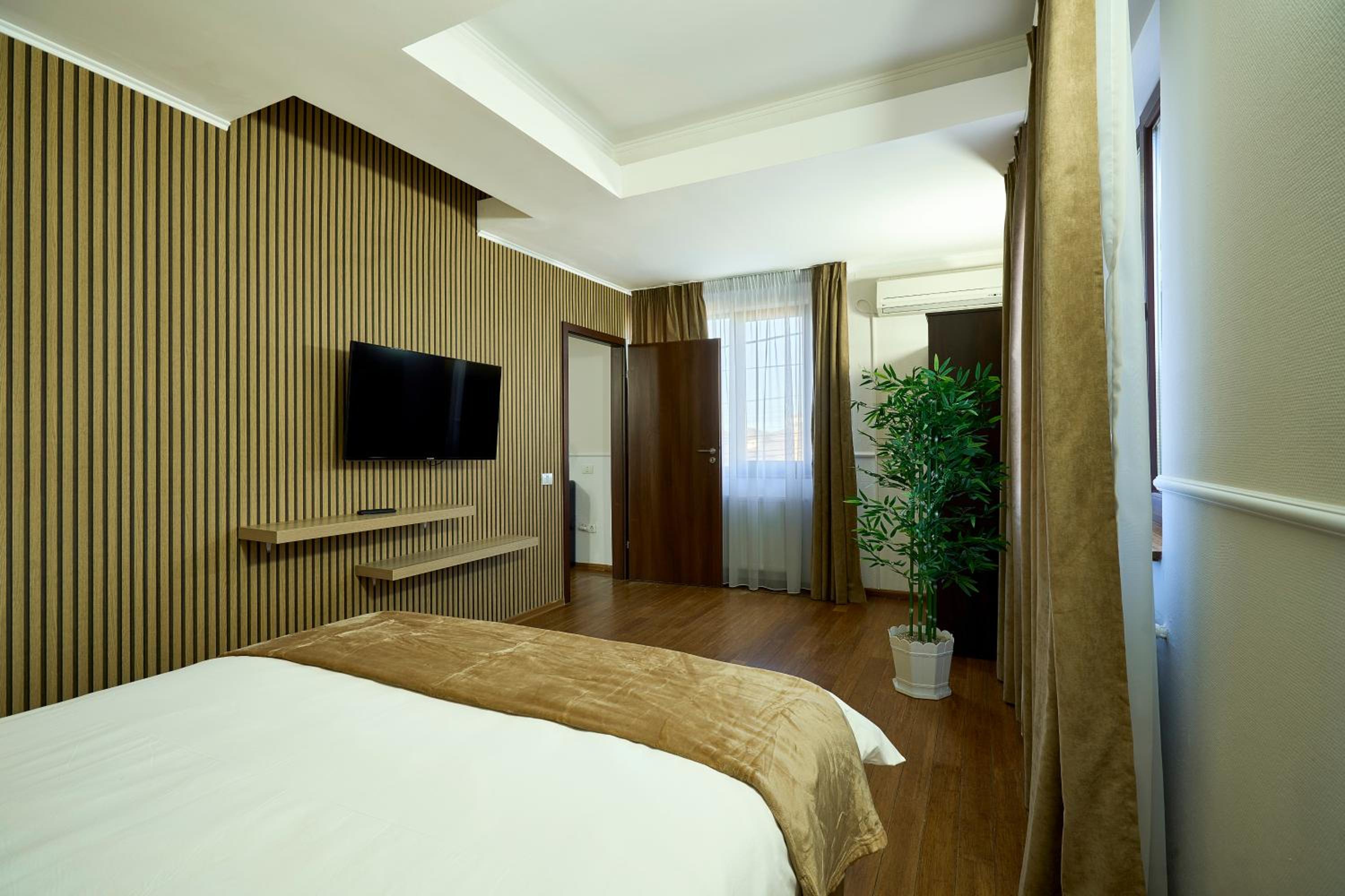 Therme Airport Resort