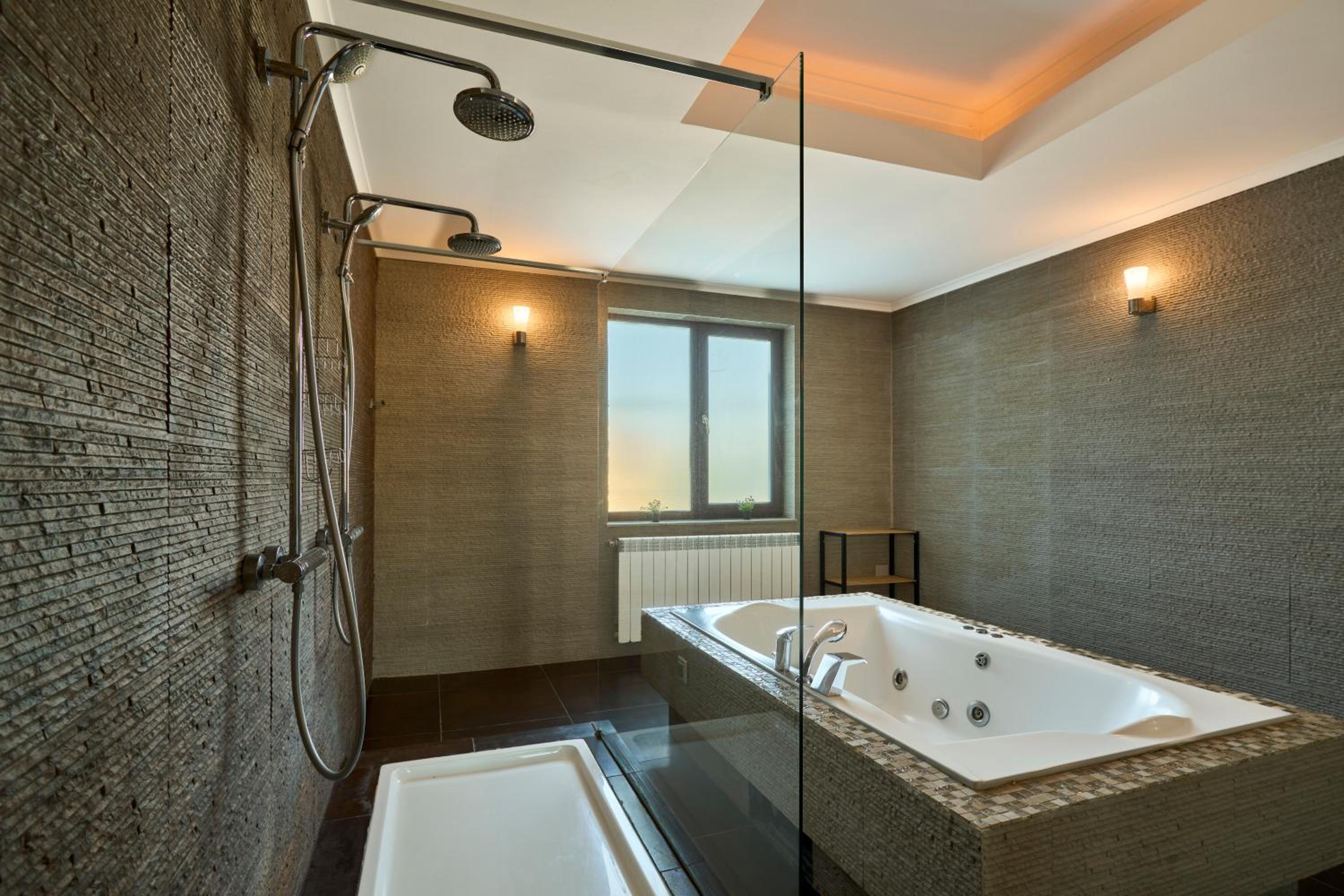 Therme Airport Resort