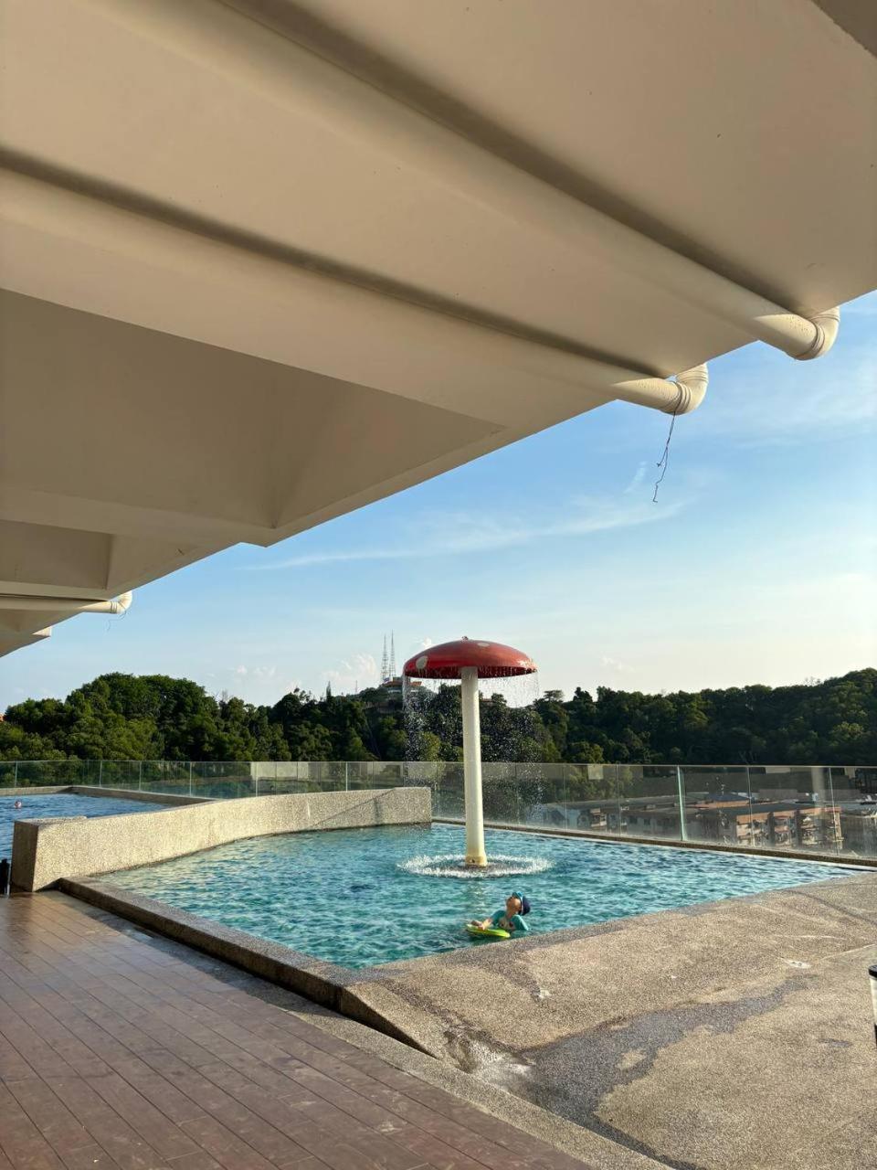 Icon Residence Premium Condo view 2