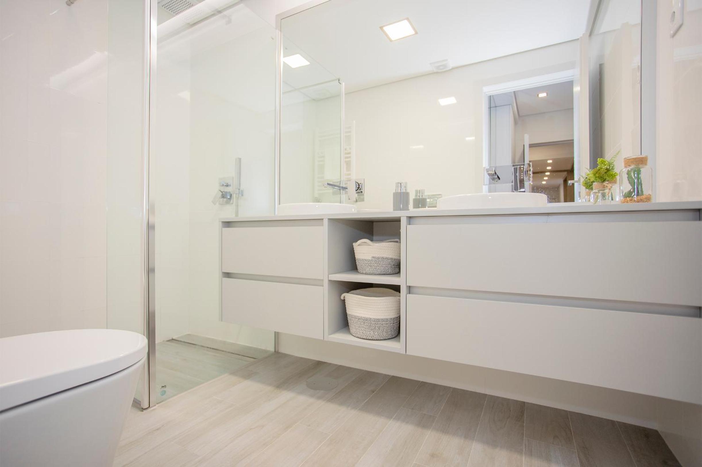 Porto & Douro Vista Apartments by Inviting view 5