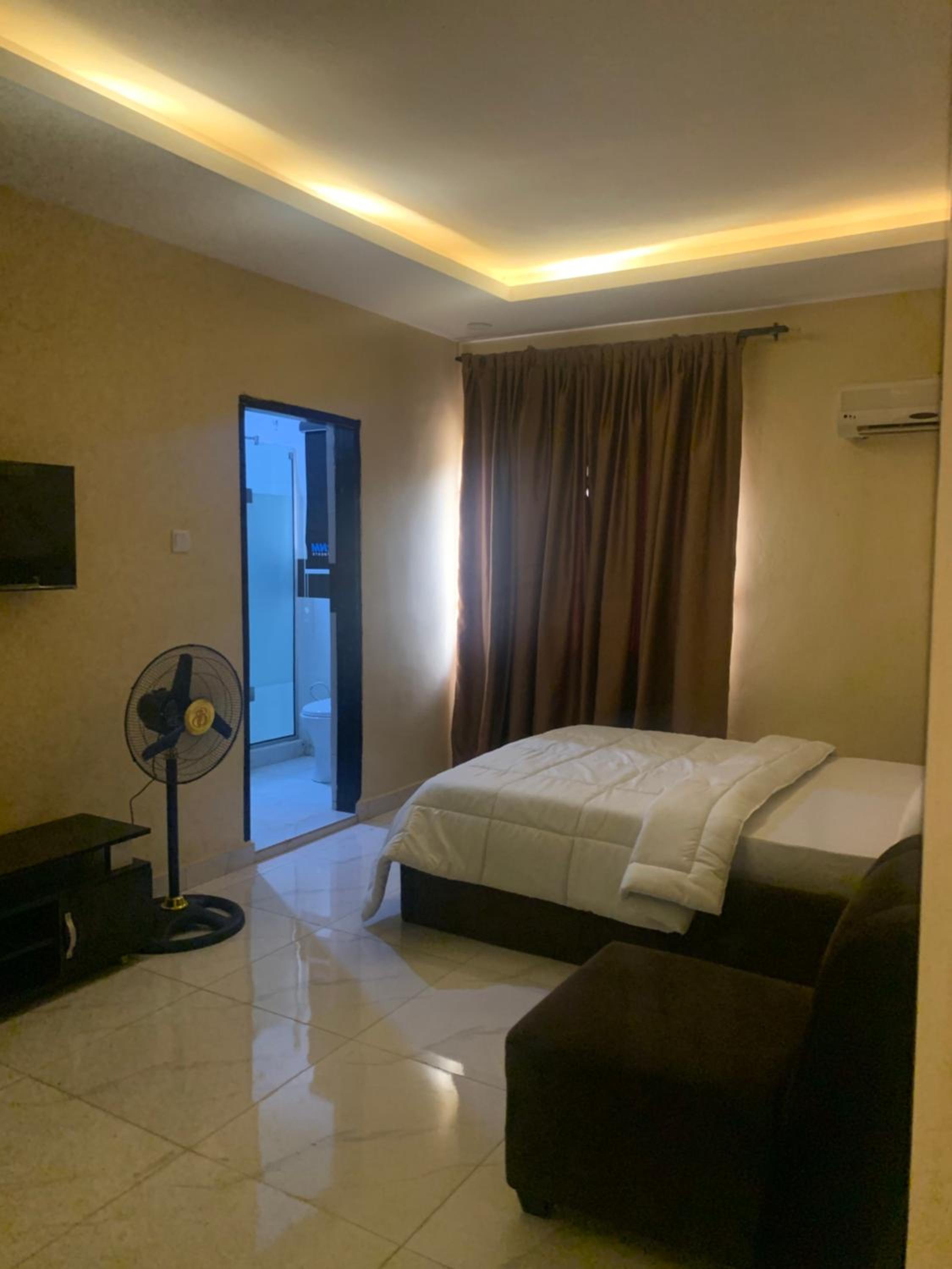 WKNM Apartment