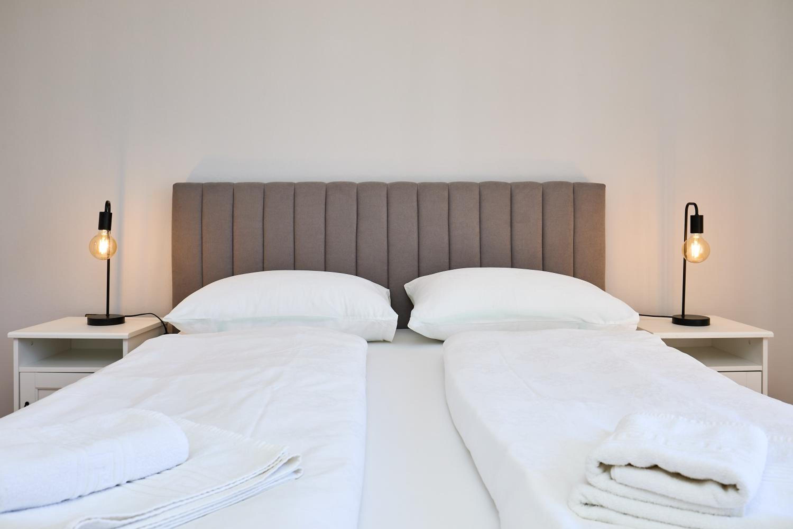 KABLAR'S SUNNY SUITES