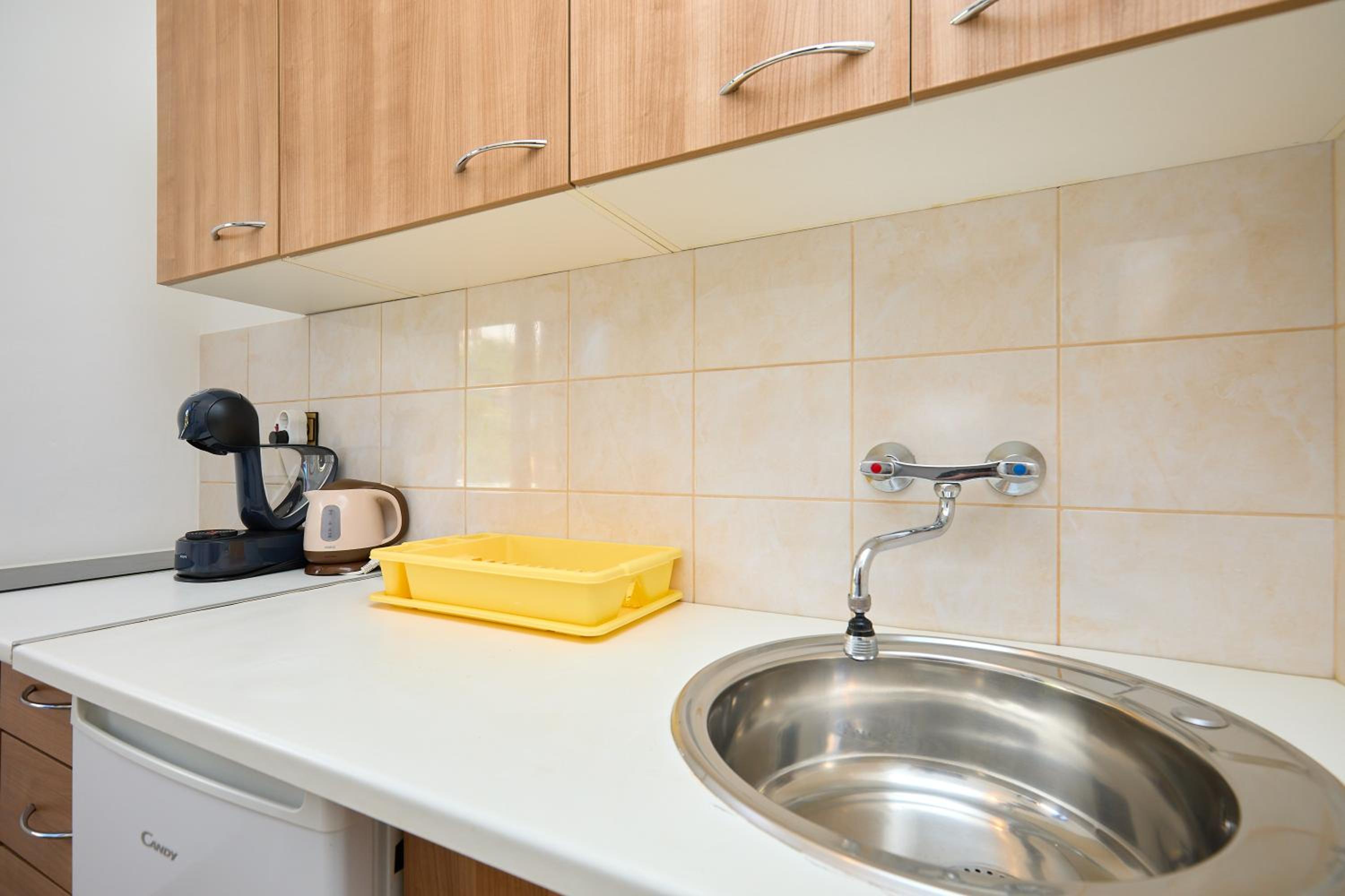 KABLAR'S SUNNY SUITES