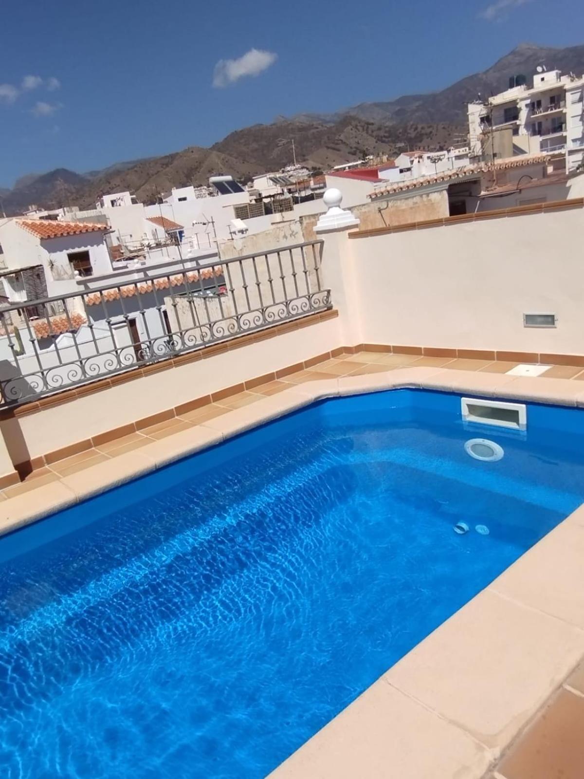 Hotel Ático con piscina privada en el corazón de Nerja! - Image 1