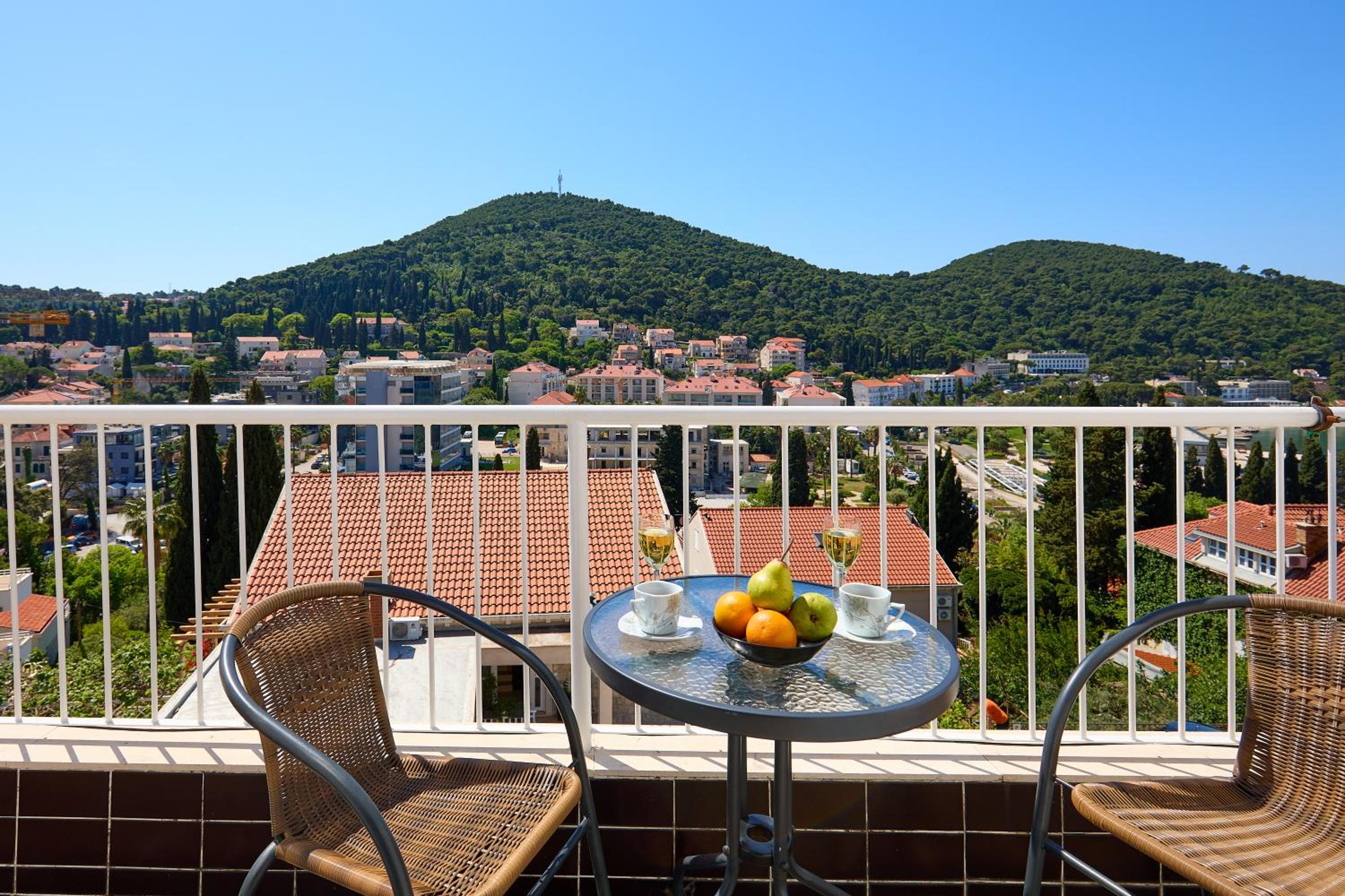 KABLAR'S SUNNY SUITES