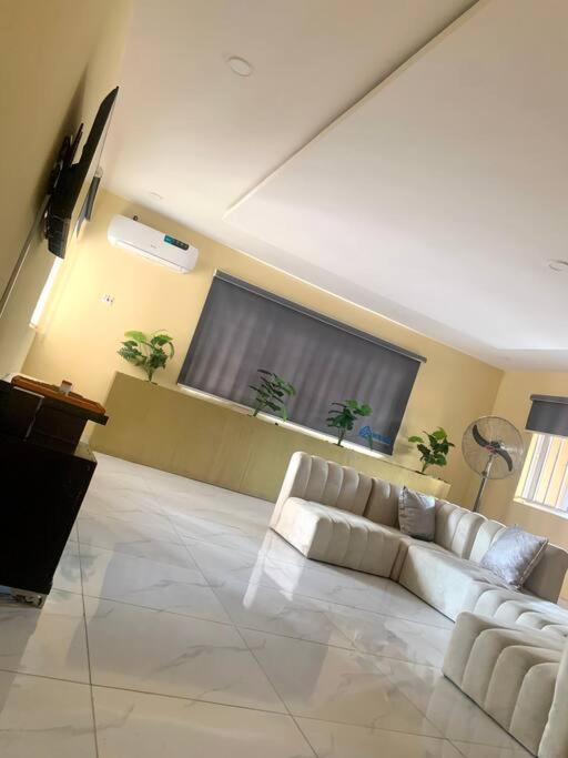 WKNM Apartment