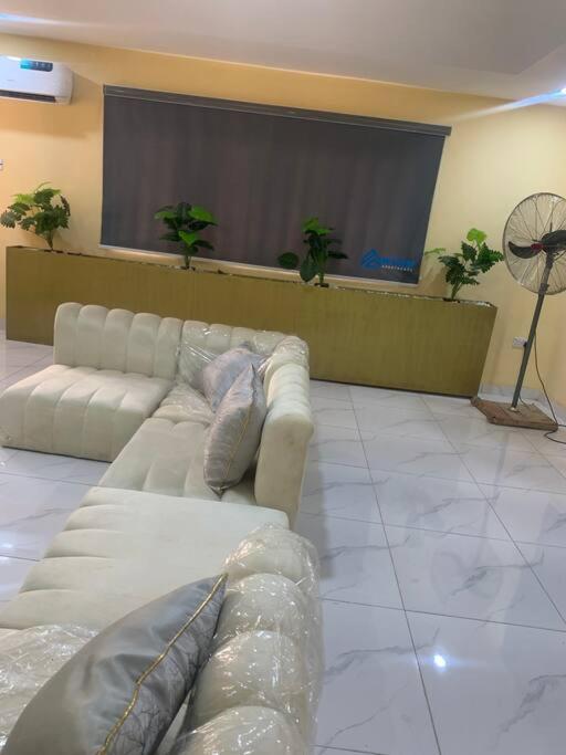 WKNM Apartment