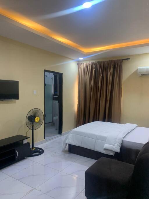 WKNM Apartment