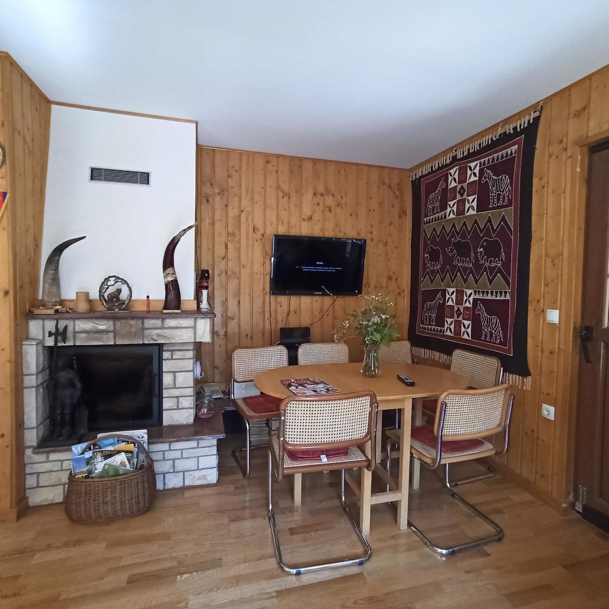 5 Bedroom House view 4