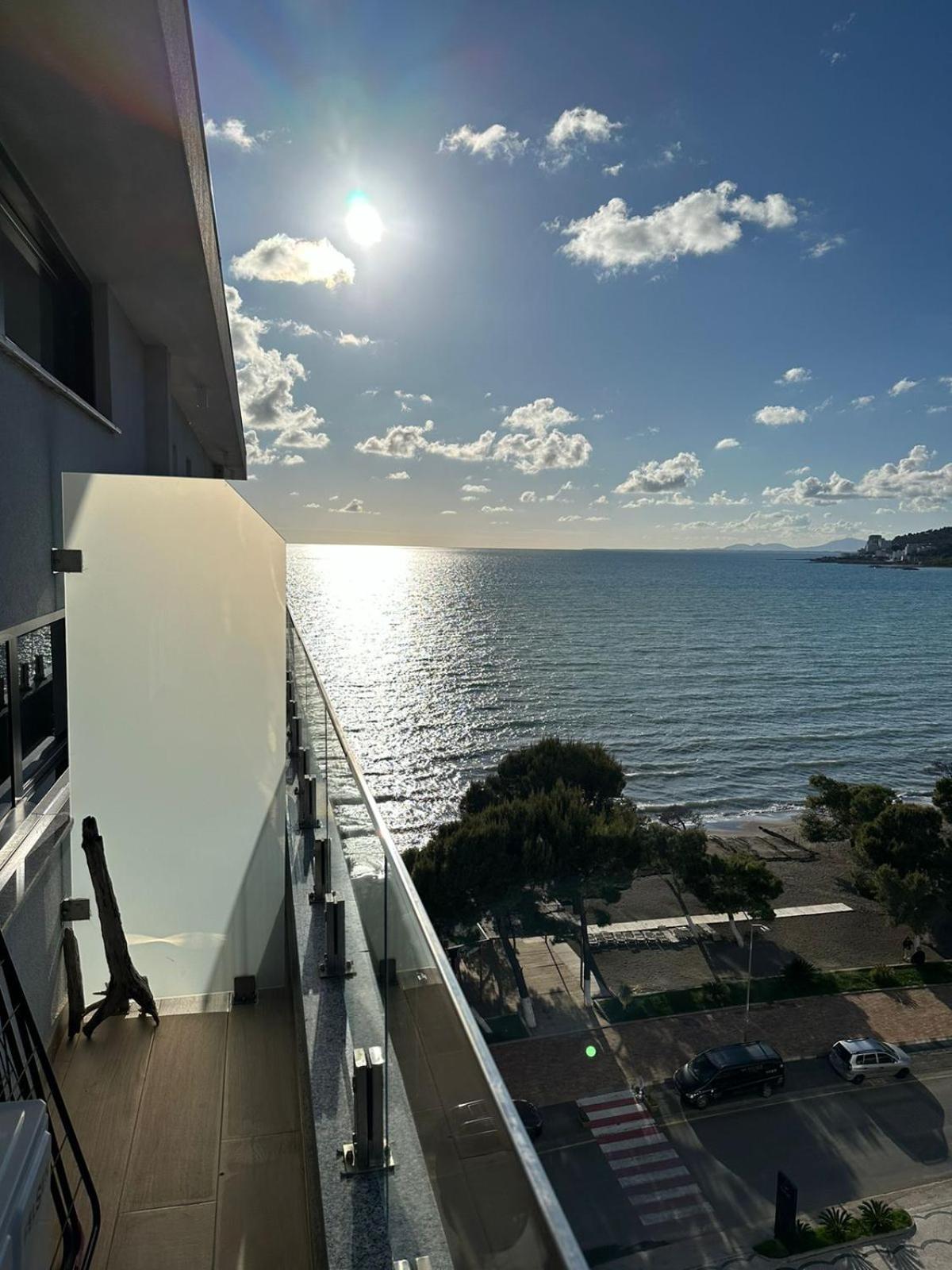 Sea La Vie