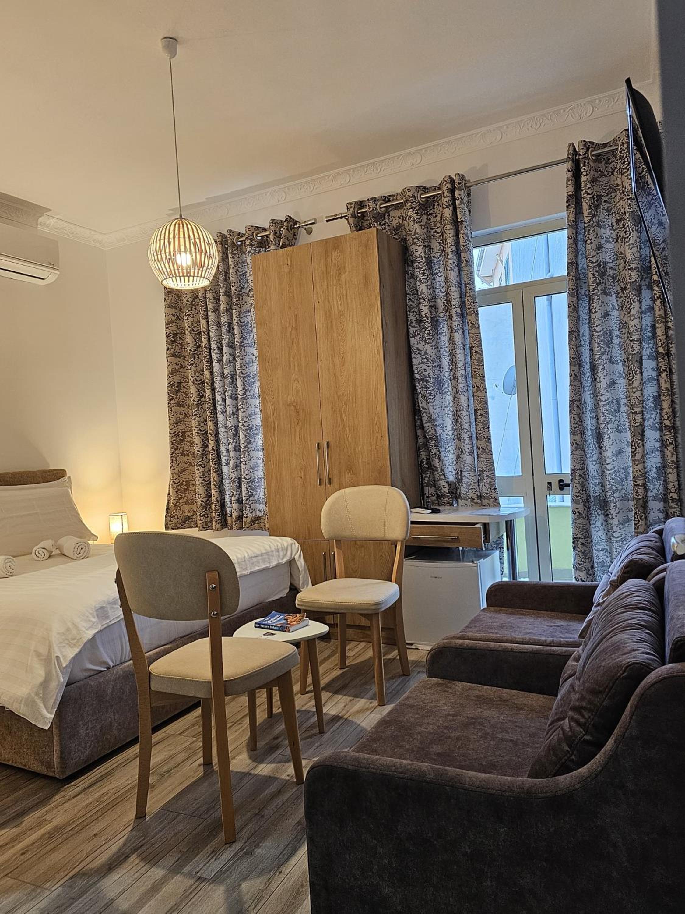 Vila HK is a cozy and welcoming house in the heart of Kruje It offers comfortable accommodation,free public parking nearby,and breakfast included,ensuring 