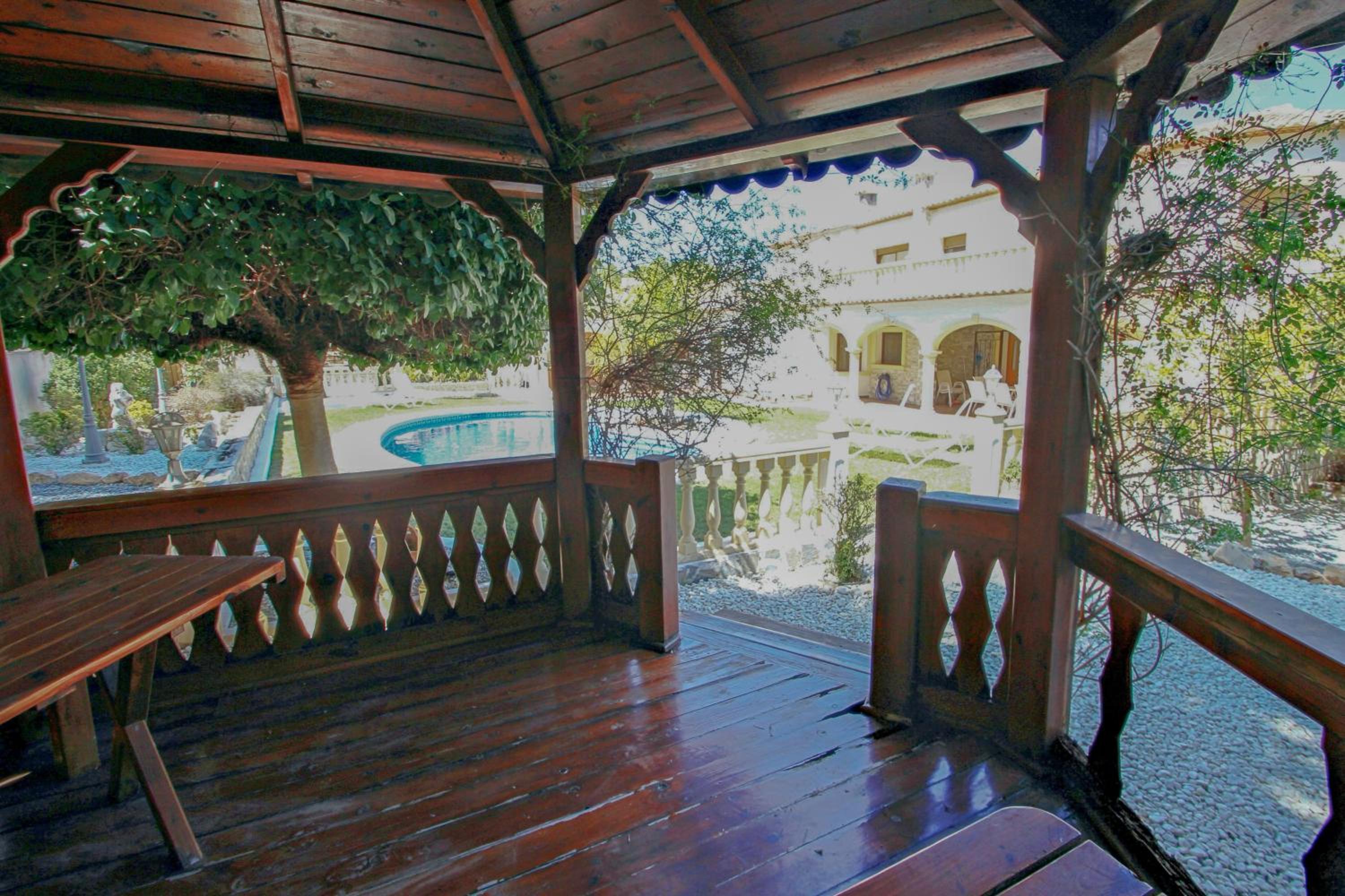 Bahia - spacious family villa with private pool in Moraira view 2