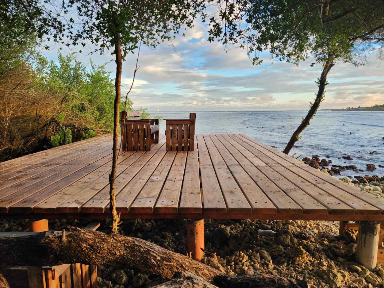 Surf Deck