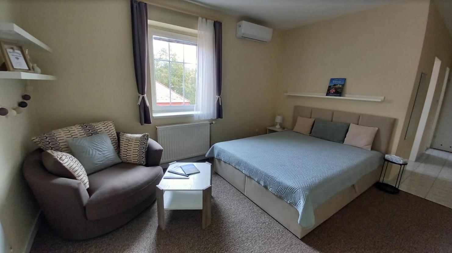 Chill Apartman Hévíz view 4