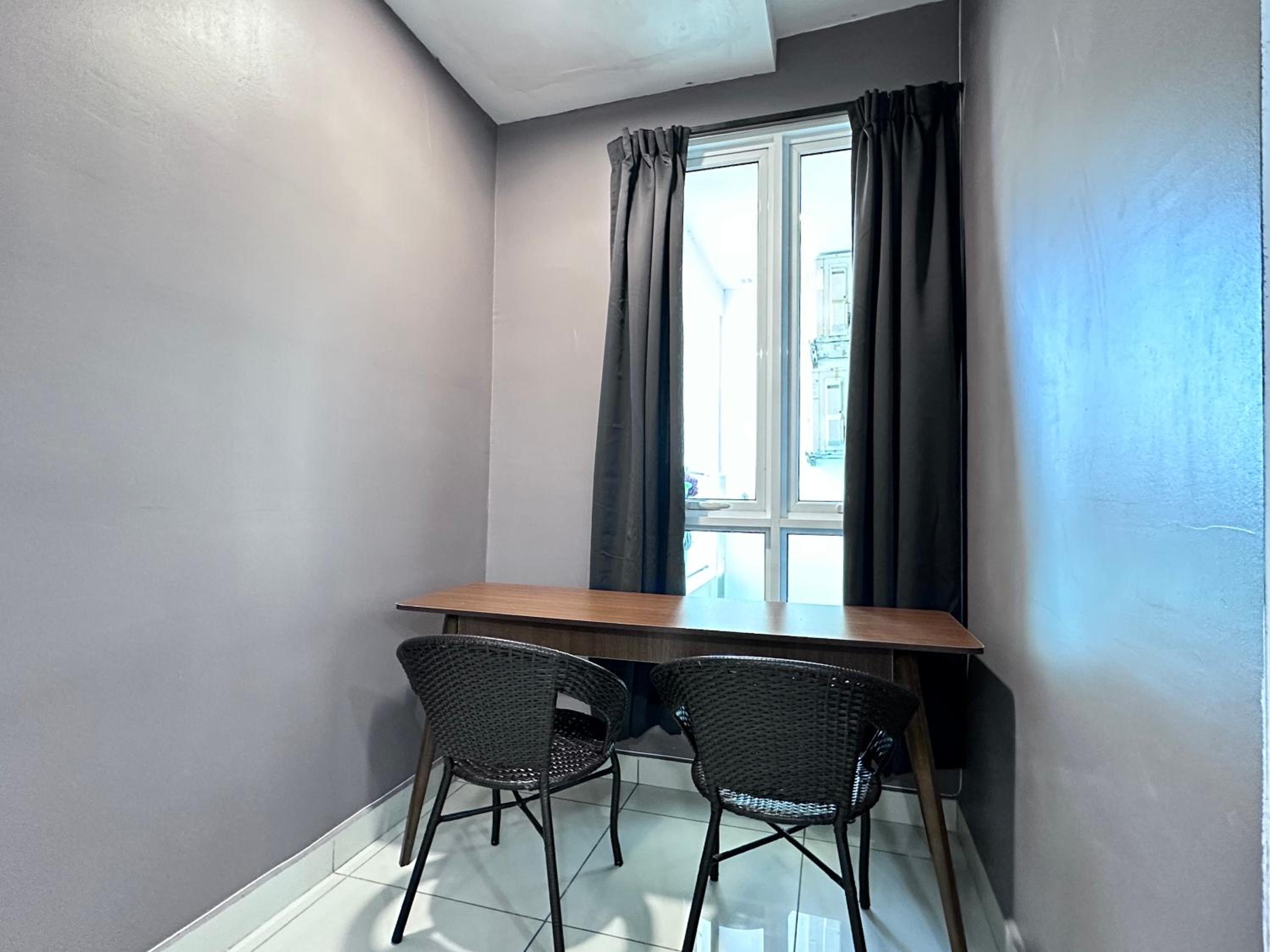Leisure 1Bedroom Balcony Suites Gurney view 4