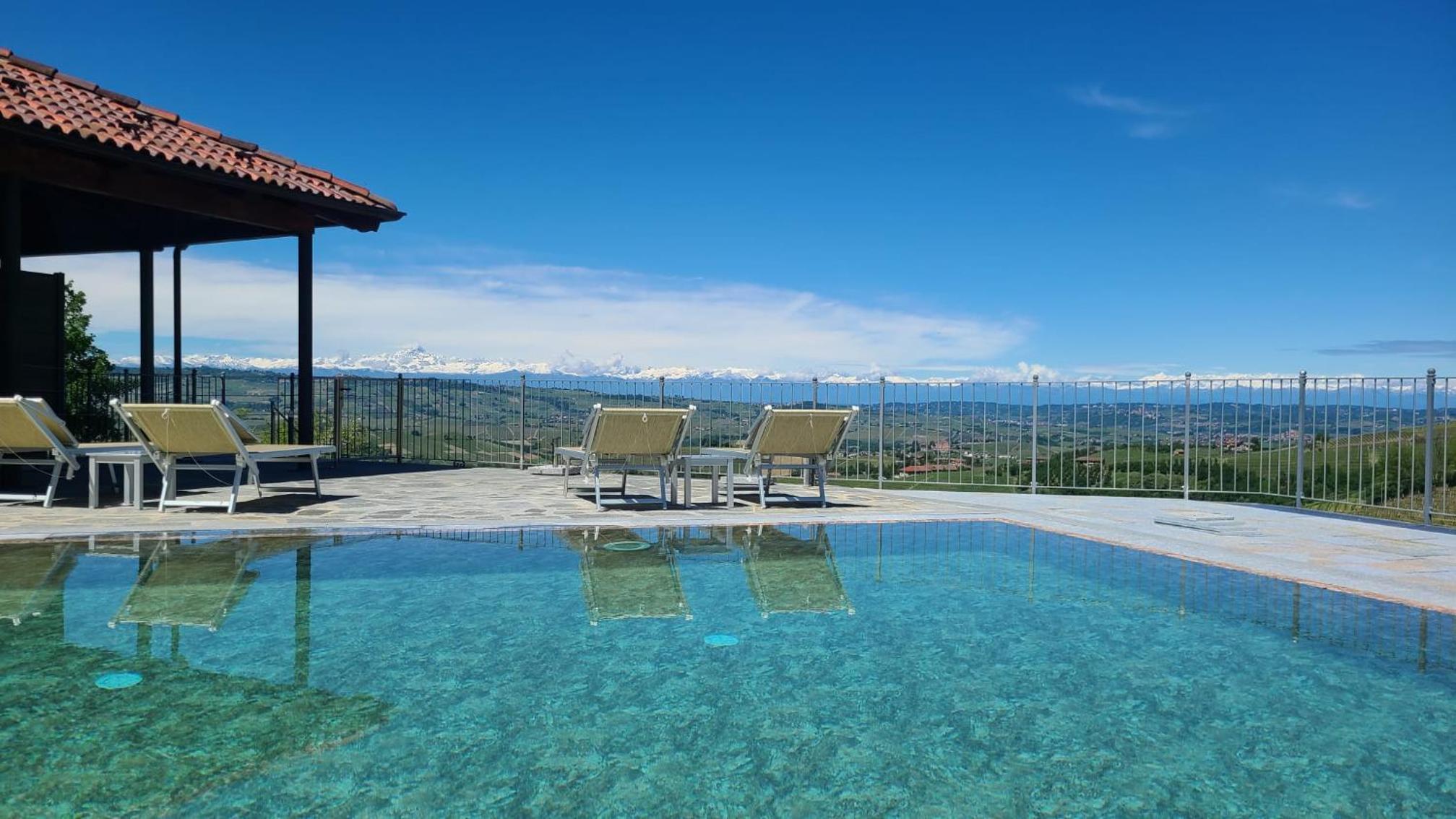 Casa Castella - Langhe view 2
