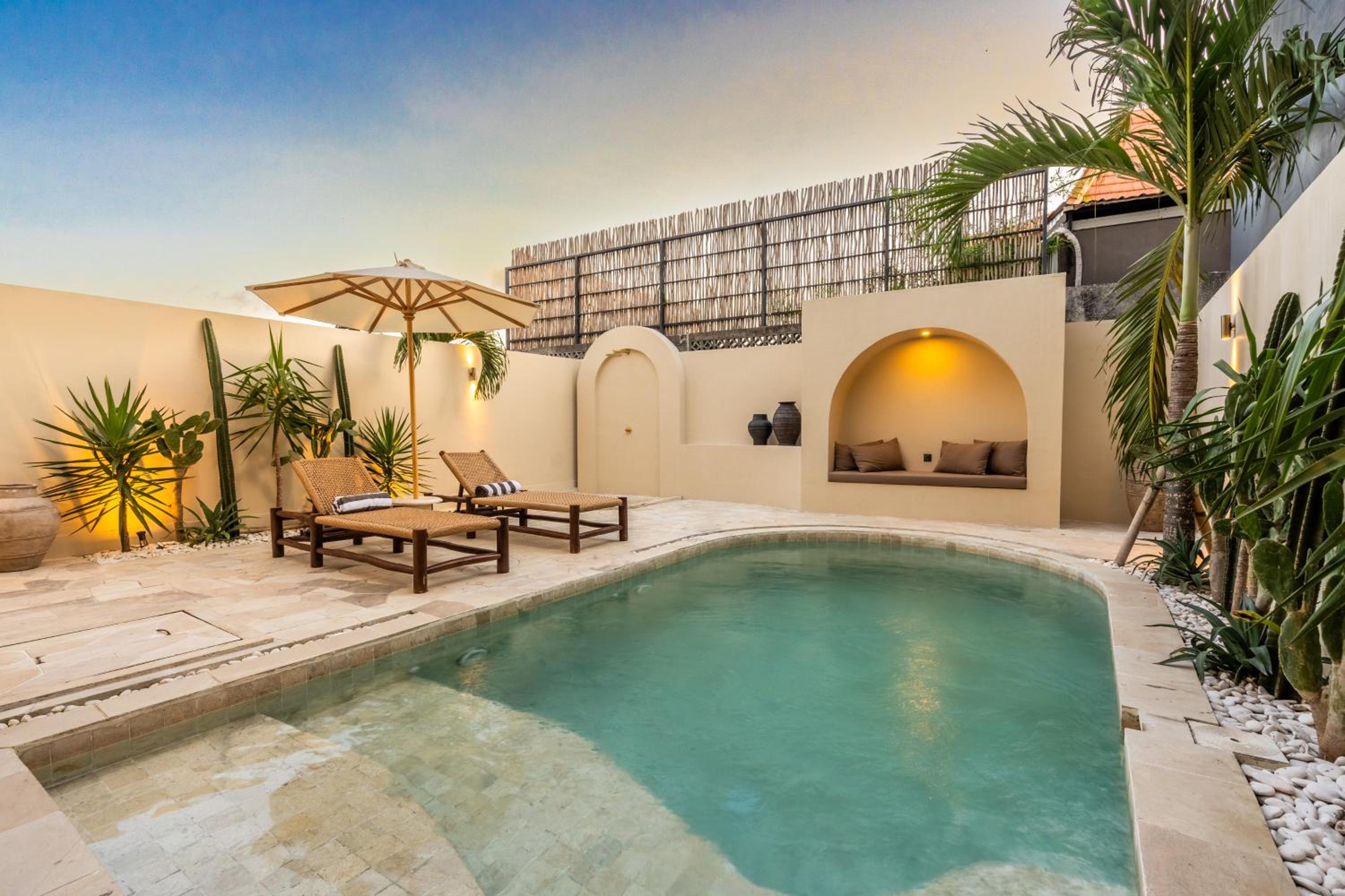 Amani Villa 2 New, Luxury, Mediterranean, Private Pool, Canggu