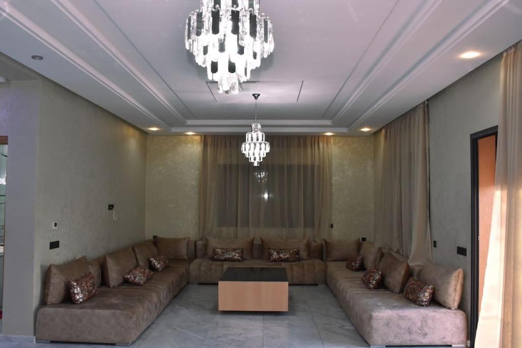 Villa 5 suites avec piscine