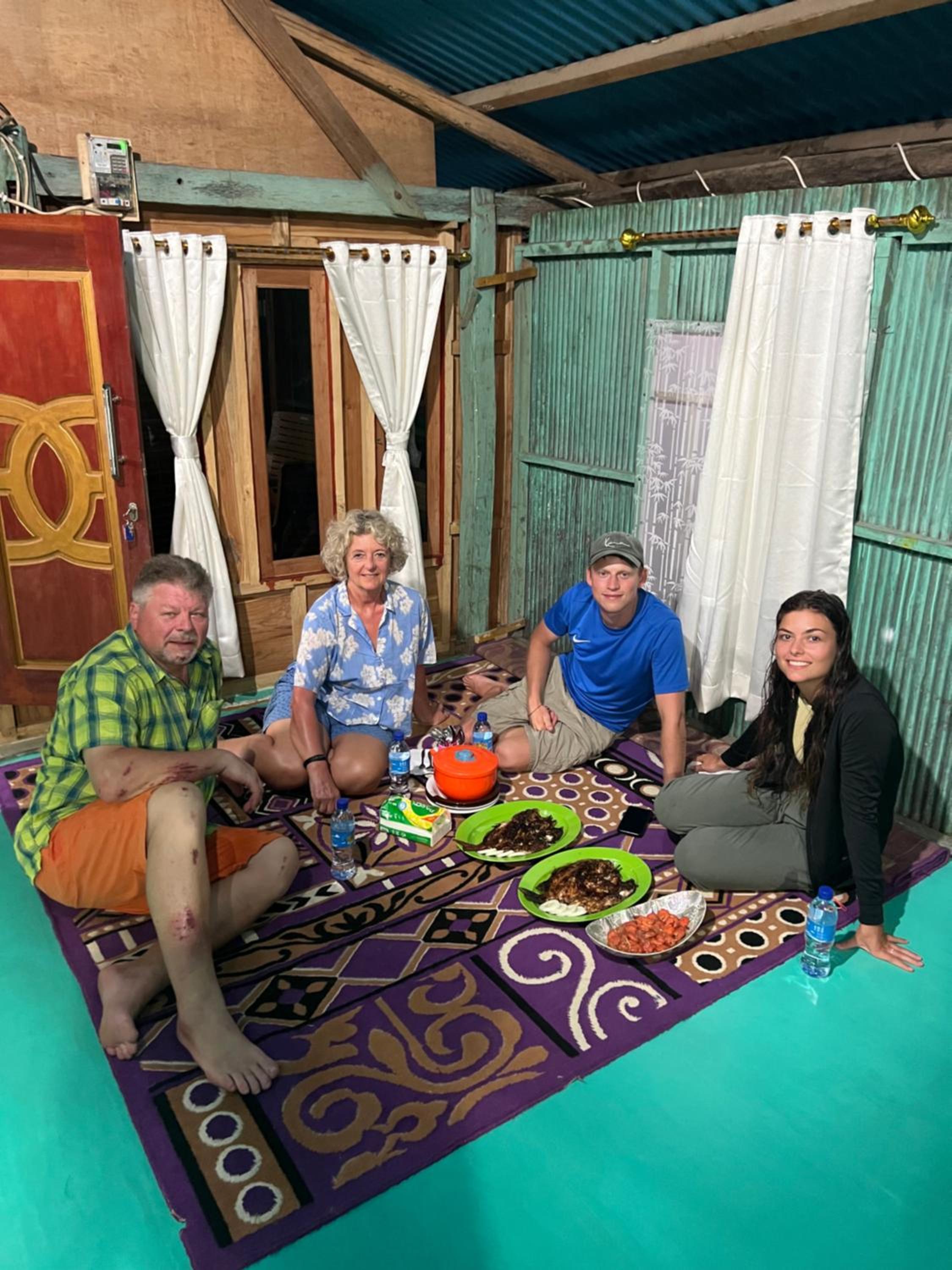 Jhuna Komodo Homestay
