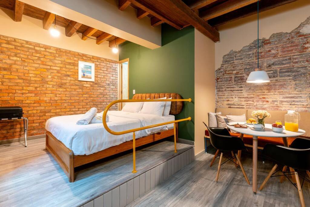 Casa Avenida Jimenez Boutique Hotel
