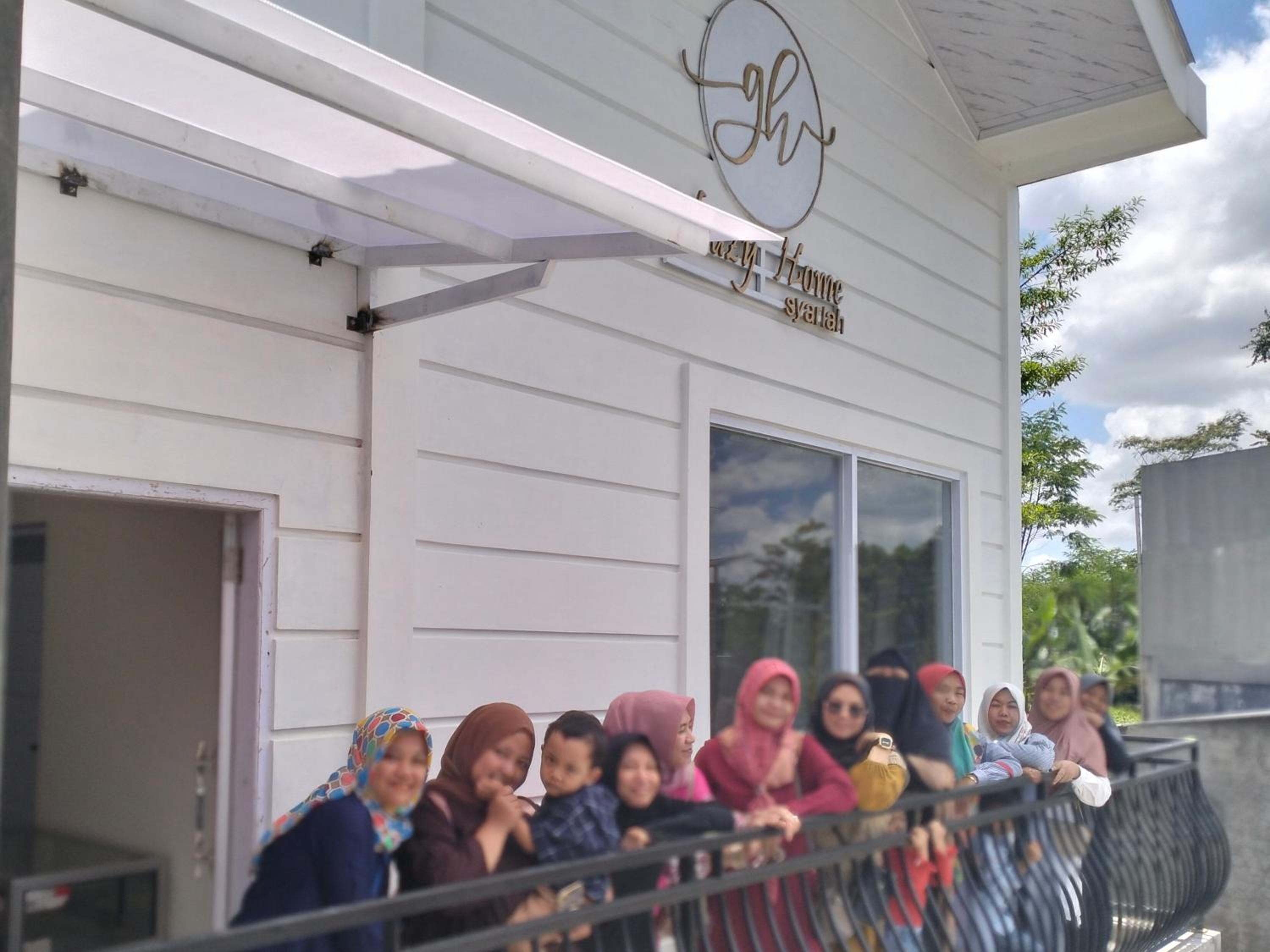 Resy home syariah family room dekat alun2 wonosobo view 4