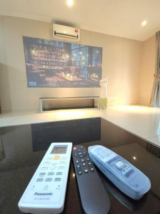 KSL Mall 110inch Screen Movie Room Cozy Suite