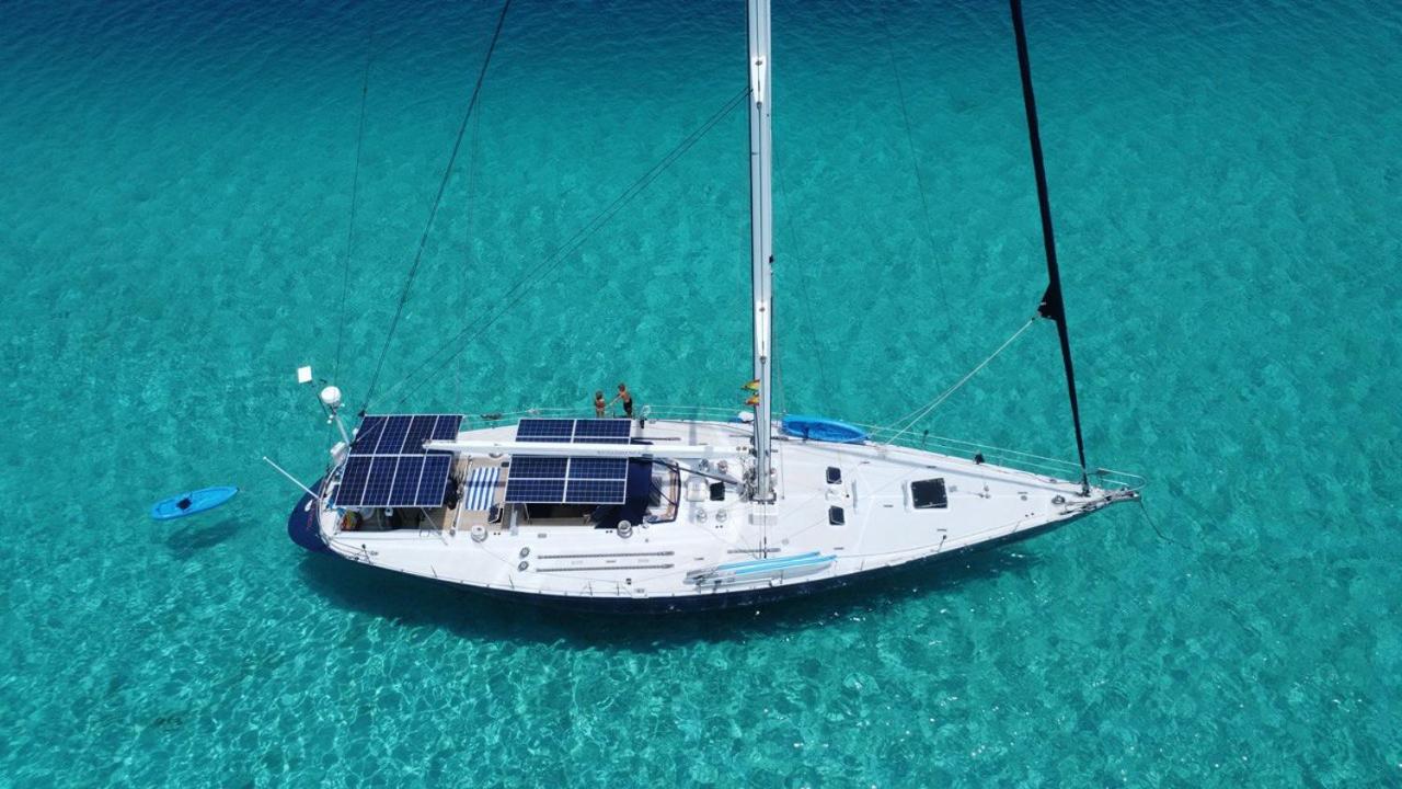 73ft Family Sailing Yacht with Crew - all inclusive