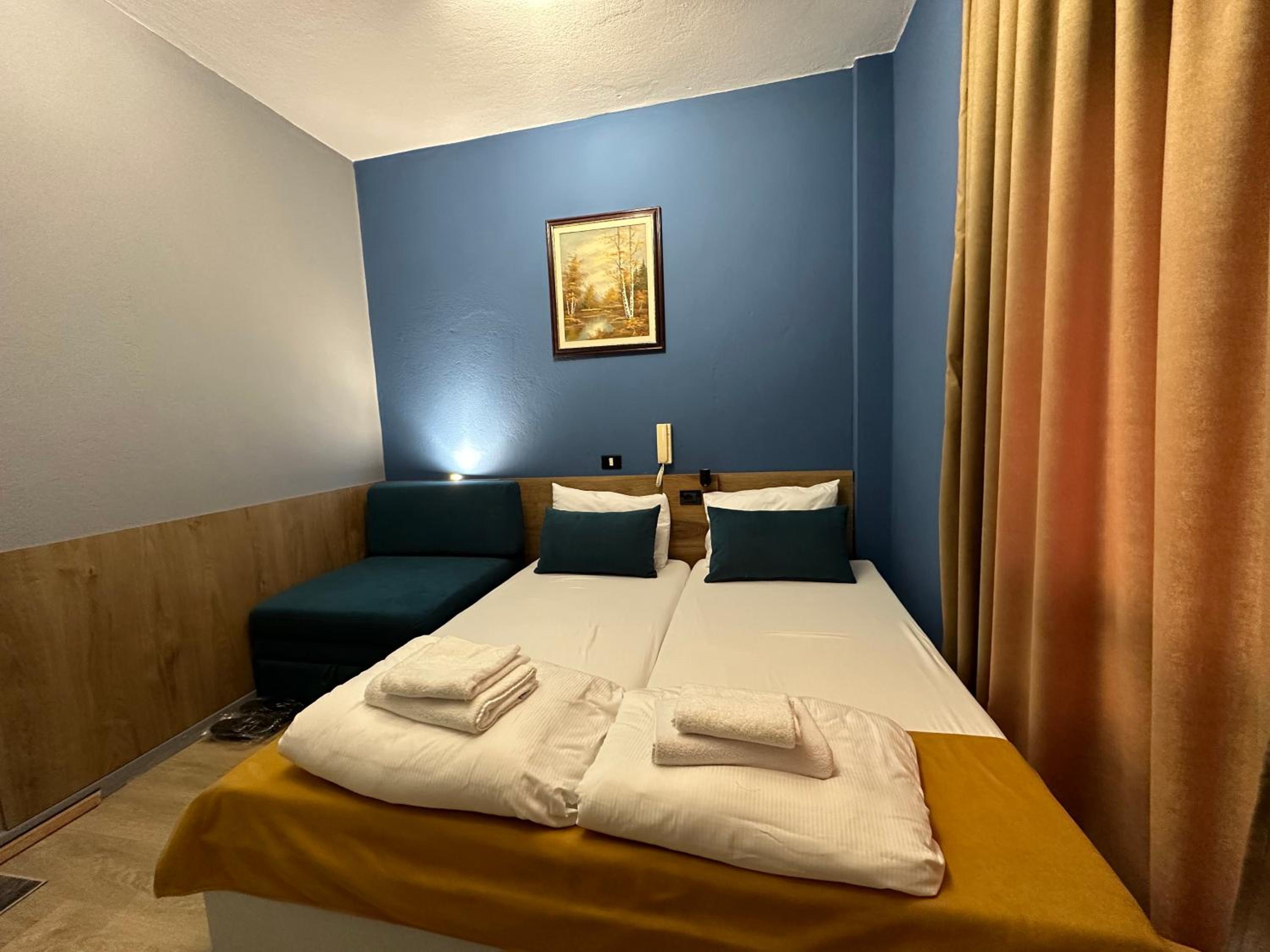 VILLA CABARE Apartments&Rooms