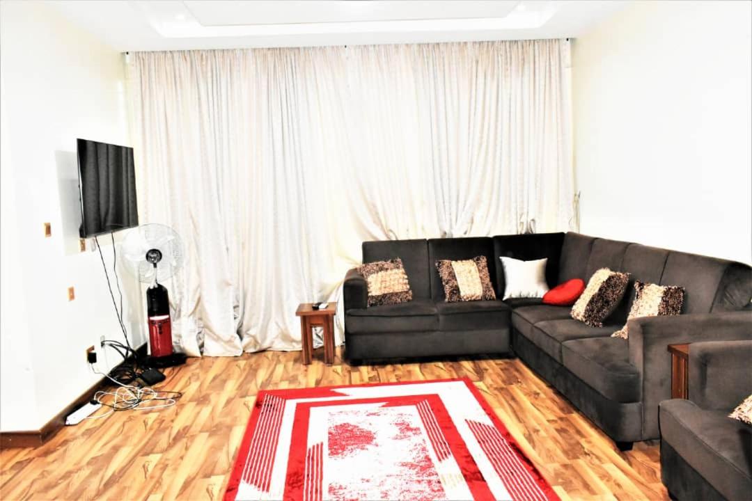 Beautiful 2 Bedroom Town House view 4