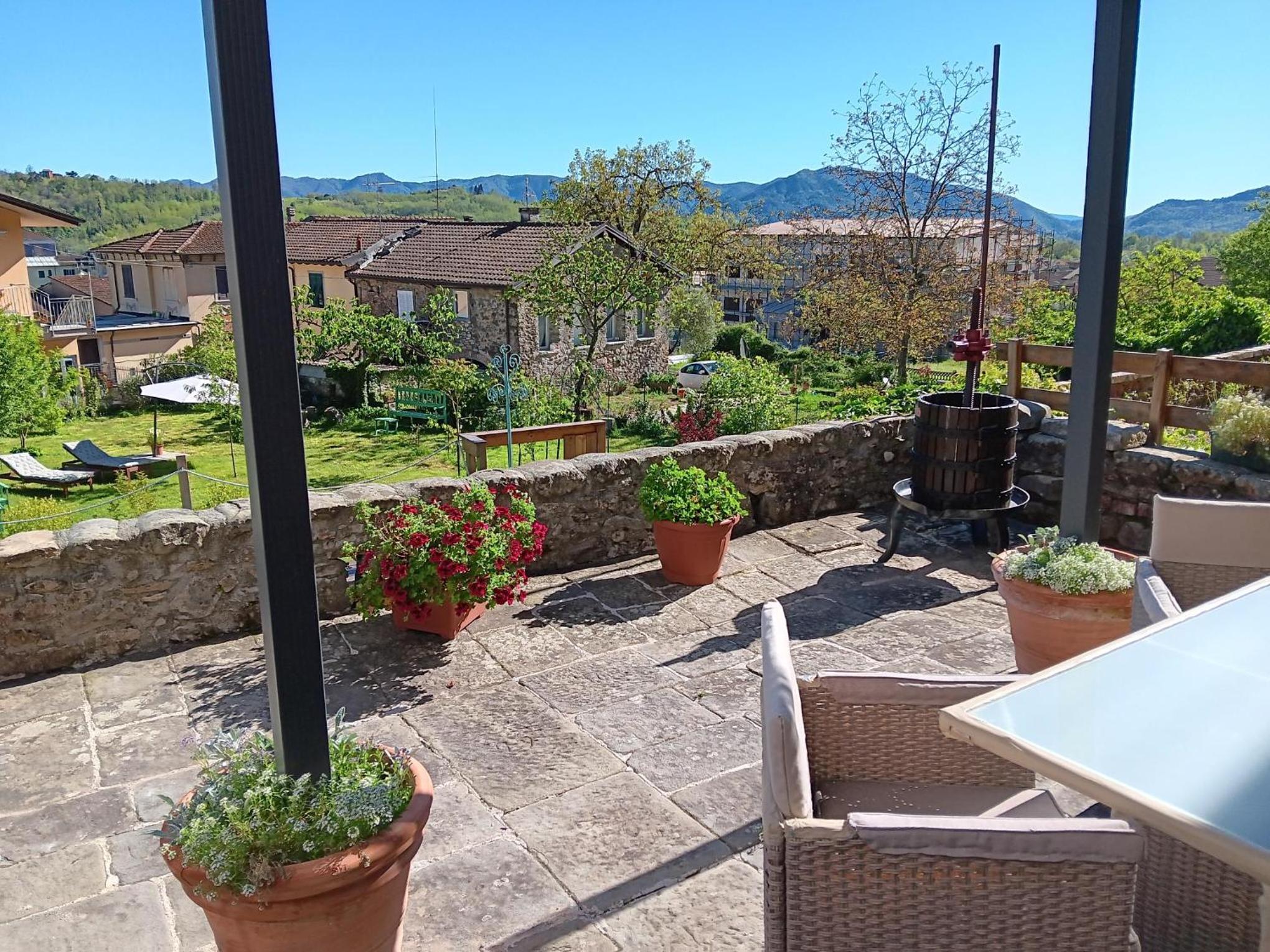 Monti Guesthouse view 3